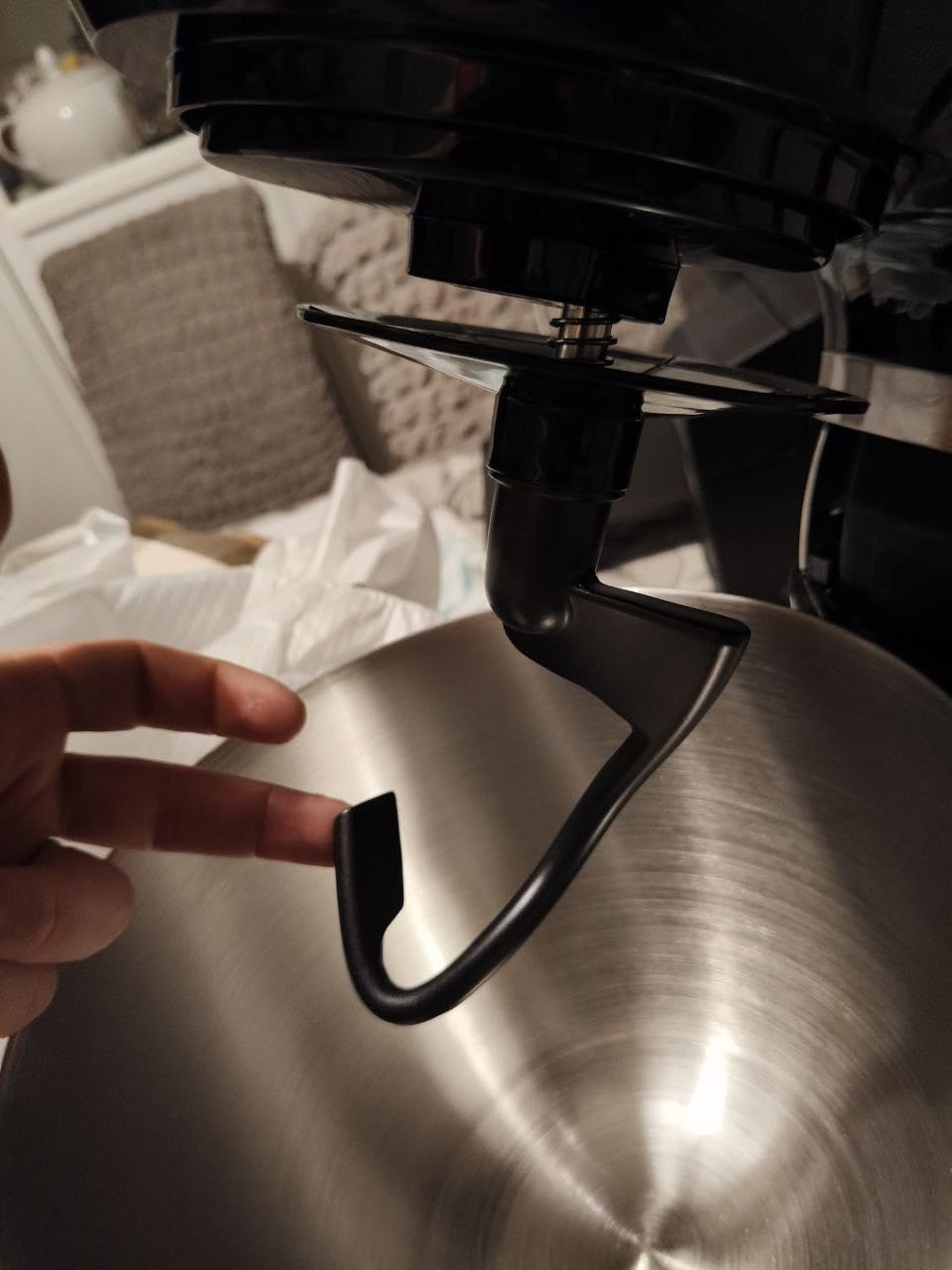 Amazon Basics Mixer Planetaria 5L 1000W 12 Velocità Nero con Ciotola