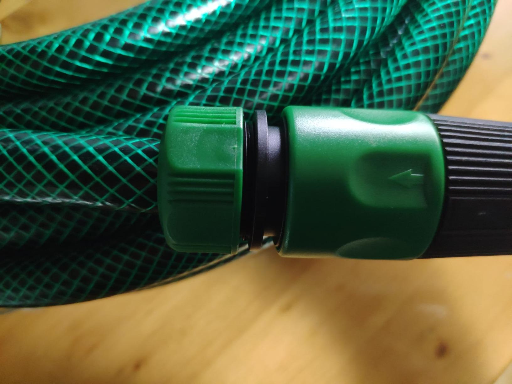 Amazon Basics Tubo Giardino Flessibile 30m 1/2 Pollici con Ugello