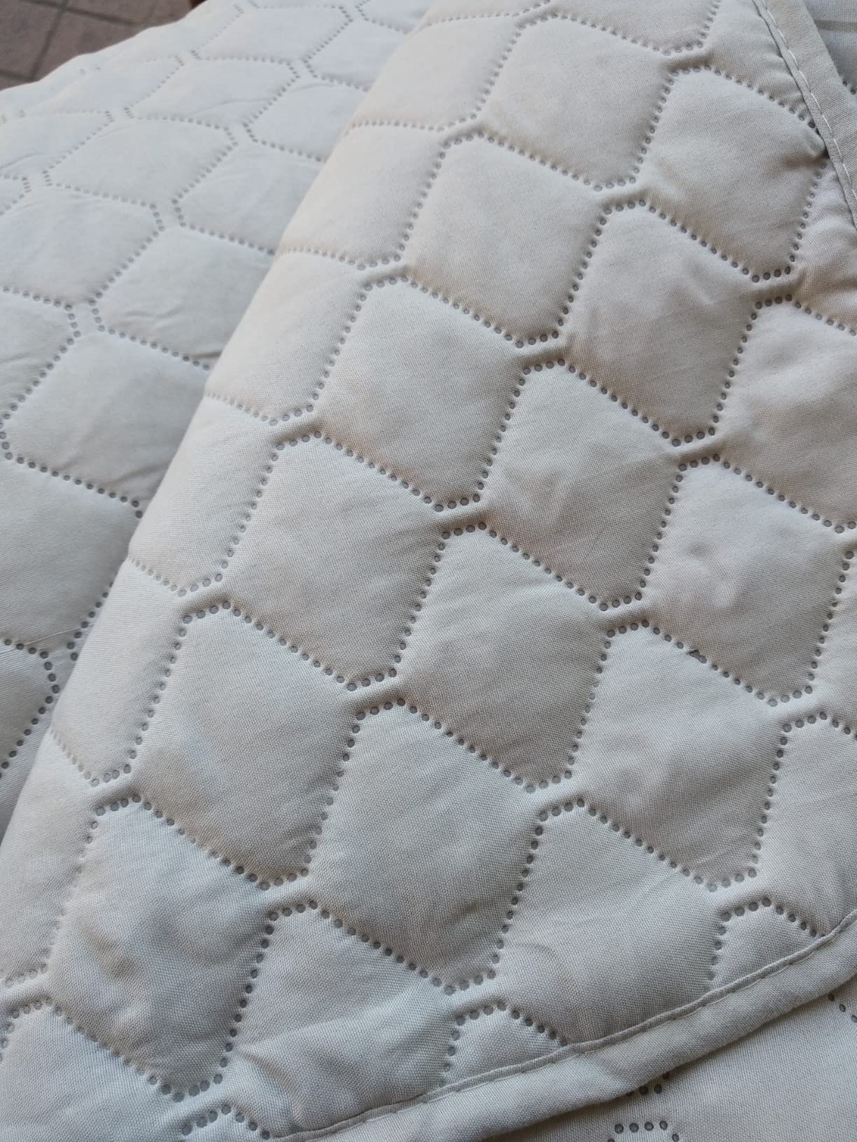 Amazon Basics Copriletto Trapuntato 170x210 Beige Rombi