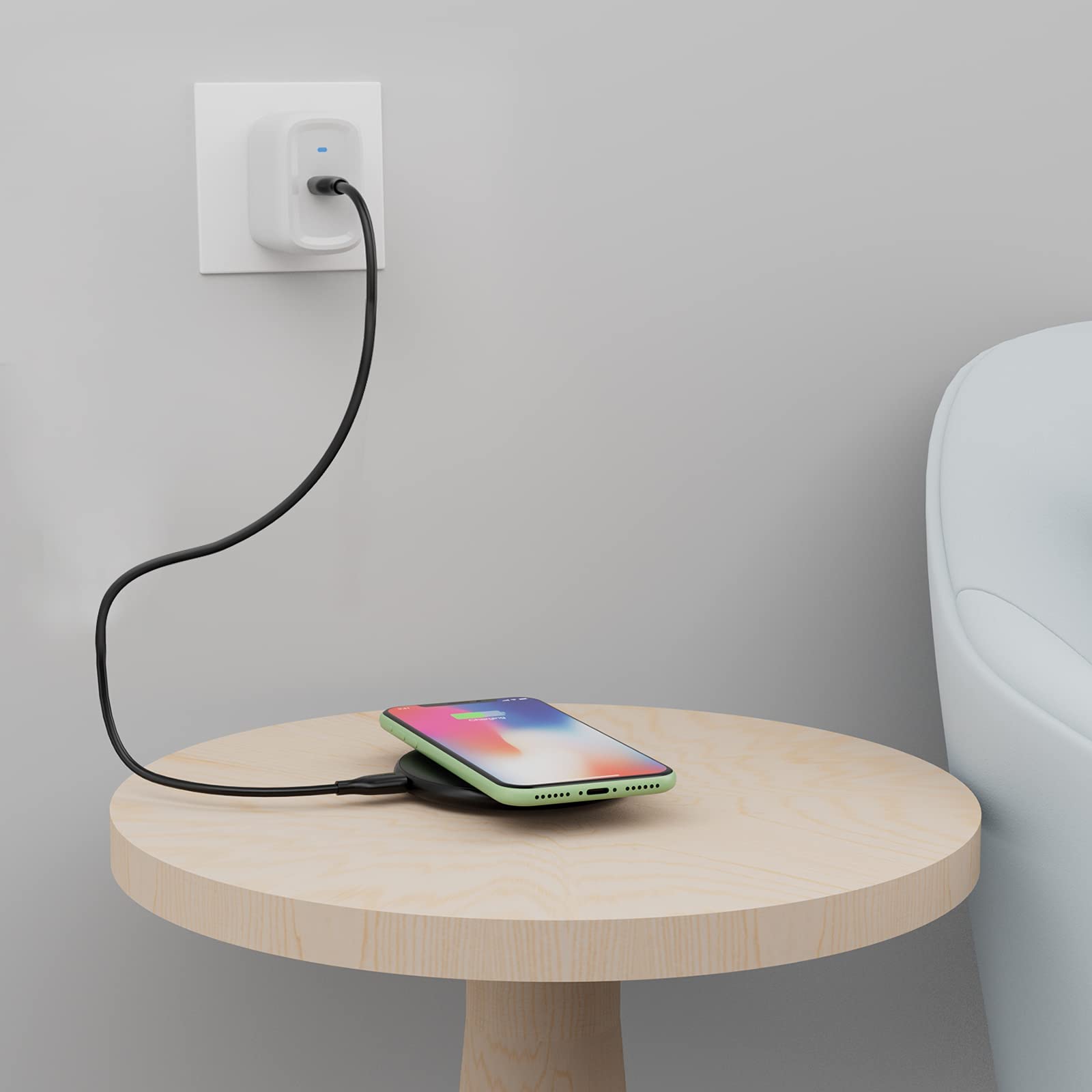 Amazon Basics Caricatore Wireless 15W Nero con Cavo USB