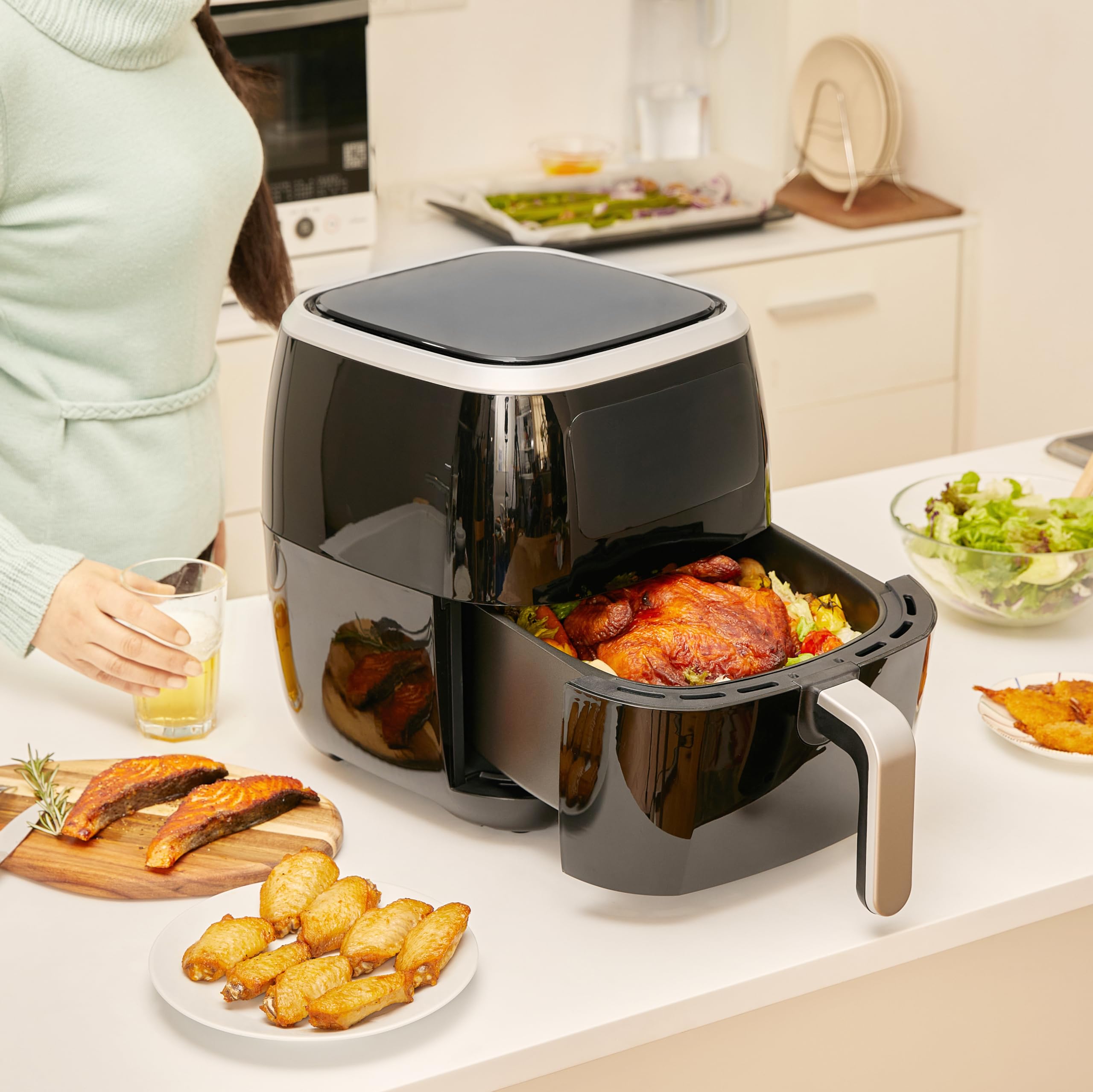 Amazon Basics Friggitrice ad Aria 6L Nera 8 Programmi