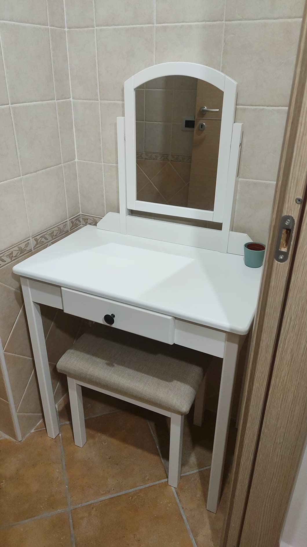 Amazon Basics Set Tavolo Toeletta Bianco con Sgabello e Specchio
