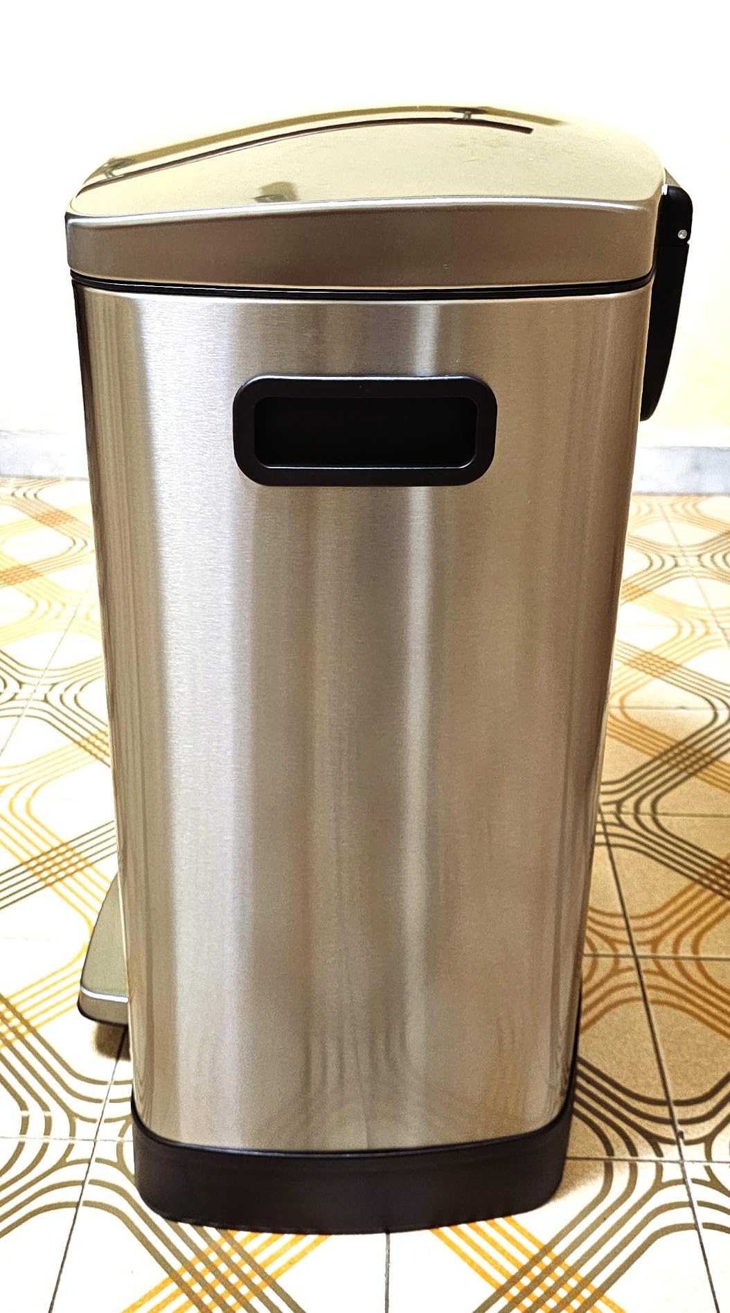 AmazonBasics Pattumiera 30+30L Doppia 60L Acciaio Inox