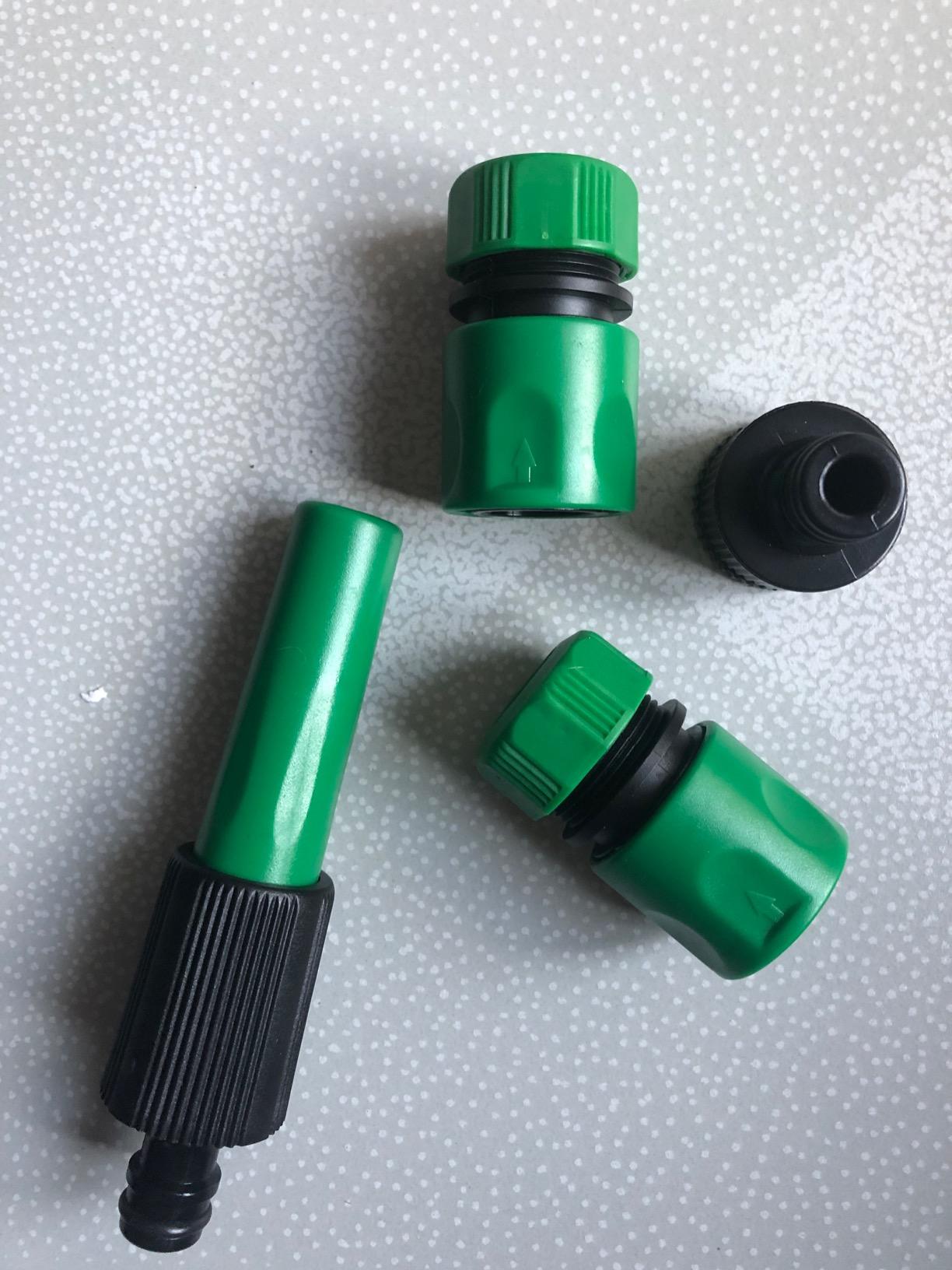 Amazon Basics Tubo Giardino Flessibile 30m 1/2 Pollici con Ugello