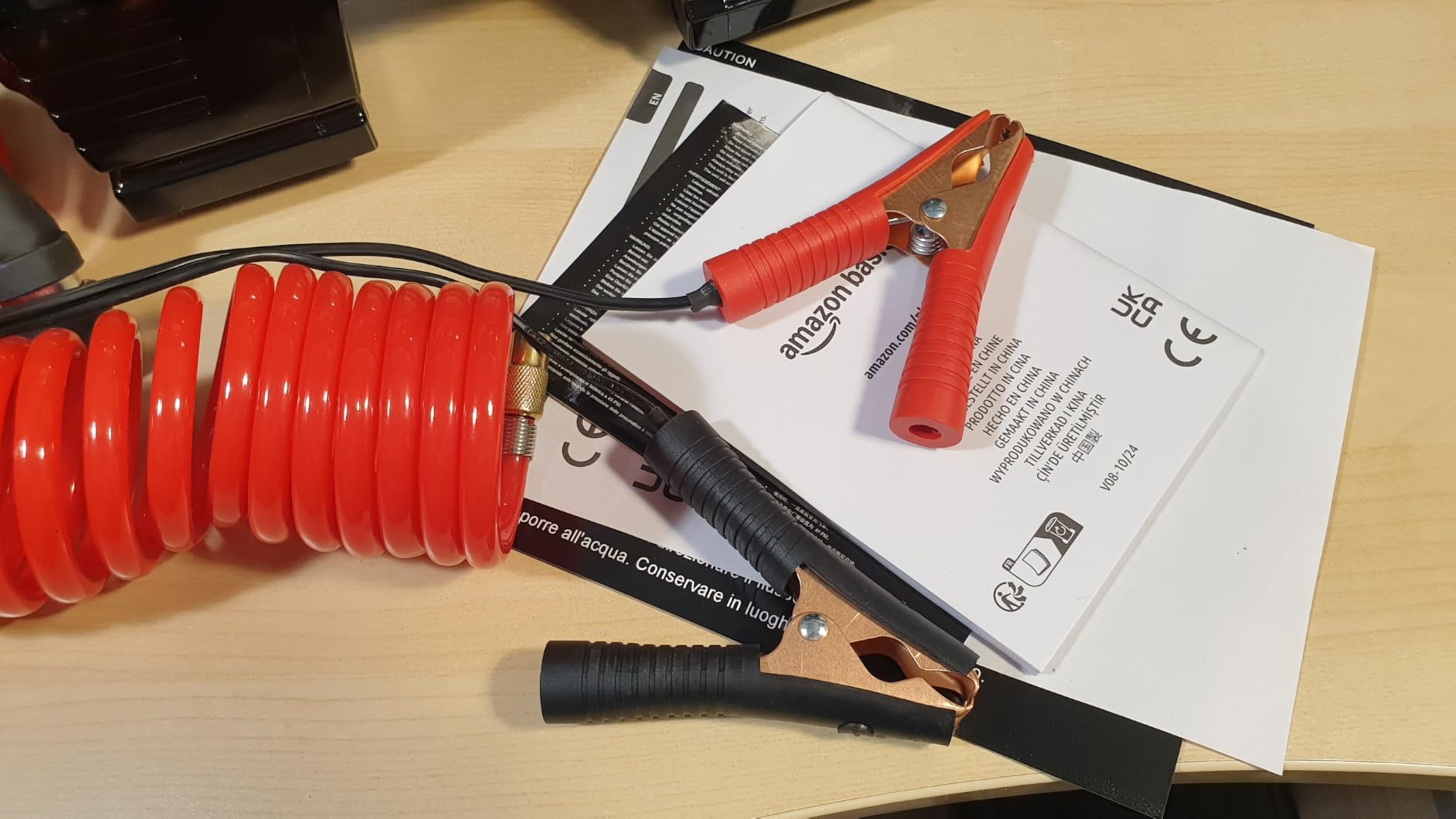 AmazonBasics Compressore Aria Portatile Digitale 12V Nero Rosso