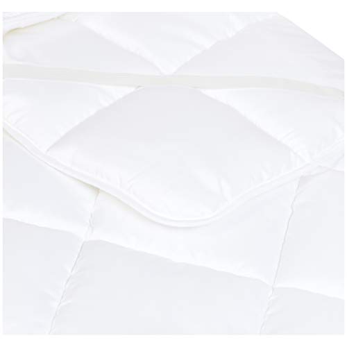 AmazonBasics Coprimaterasso 160x200 Bianco Trapuntato Morbido