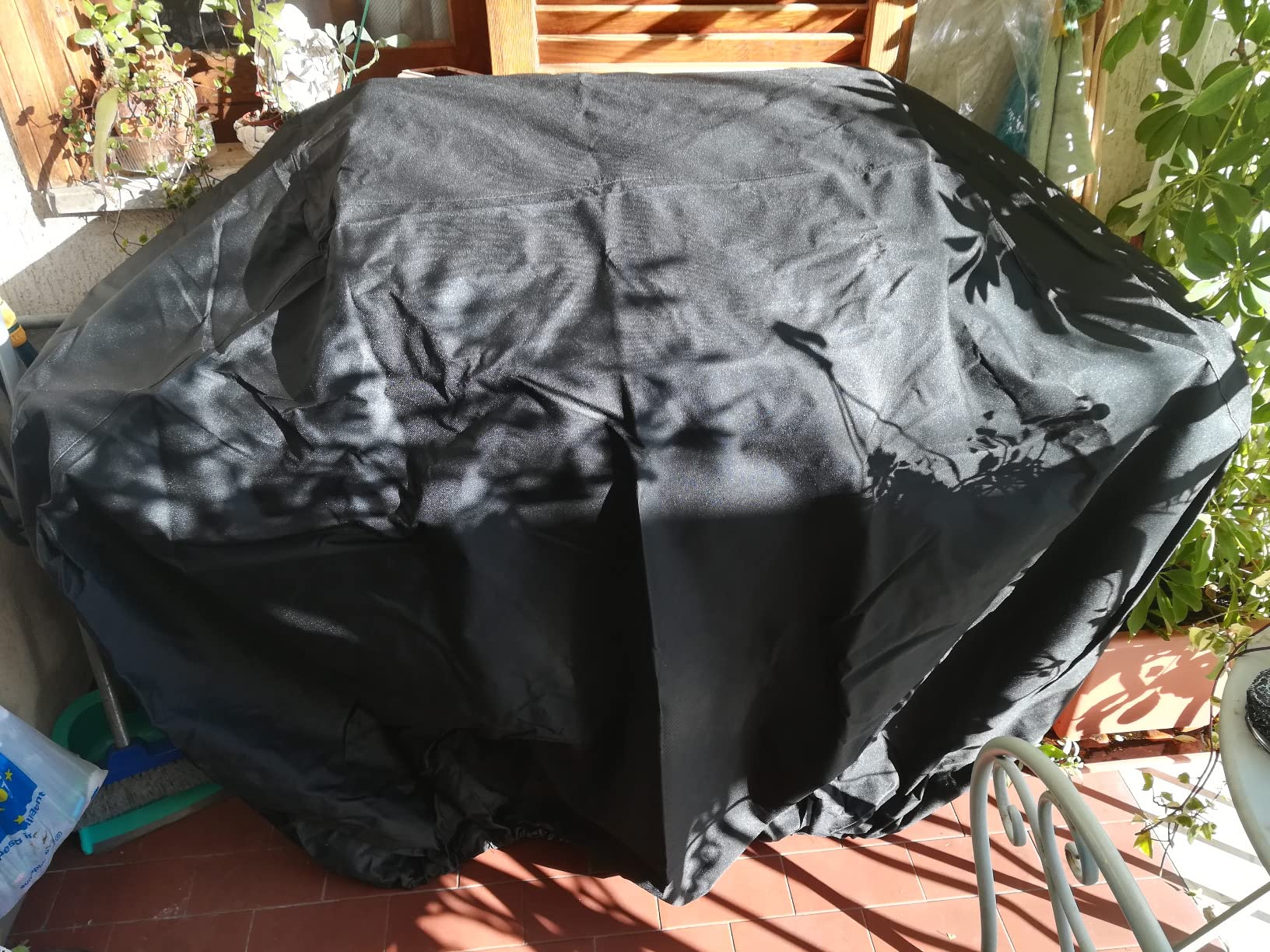 AmazonBasics Copertura Barbecue Gas Nero 152x71x117
