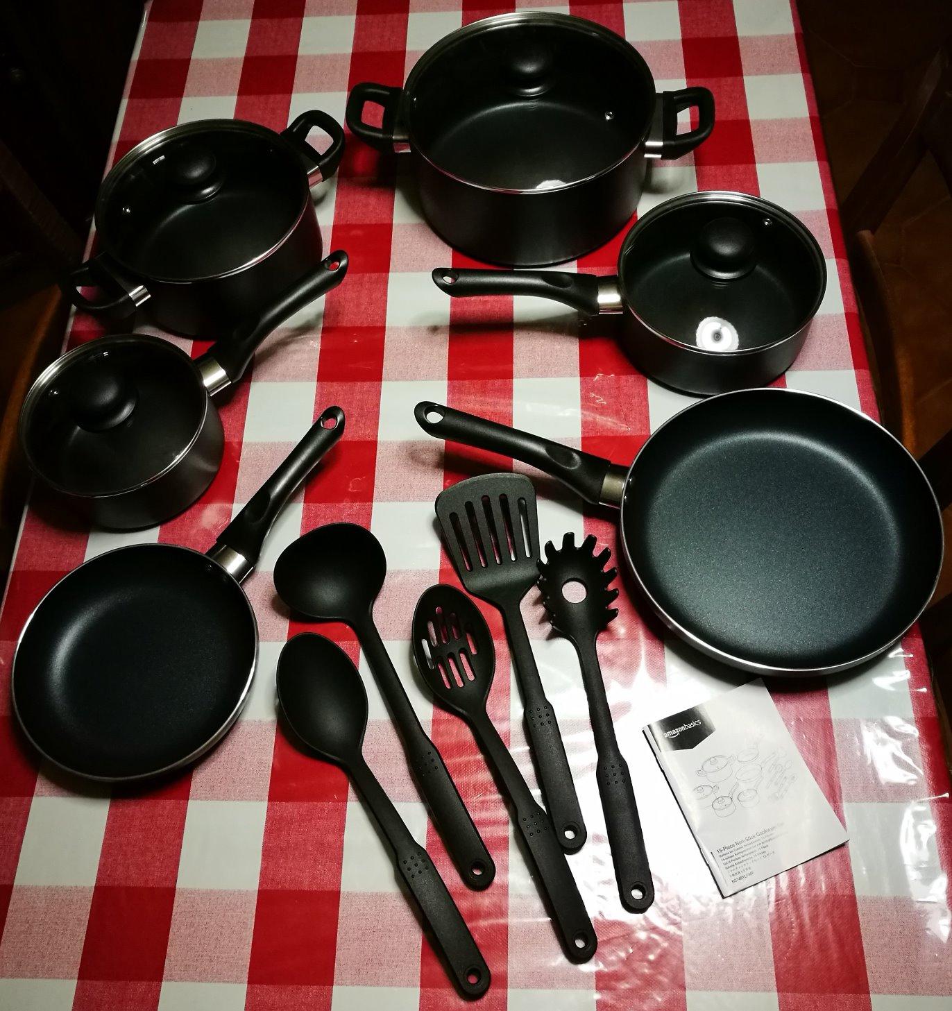 Amazon Basics Batteria Cucina 15 Pezzi Antiaderente Nero