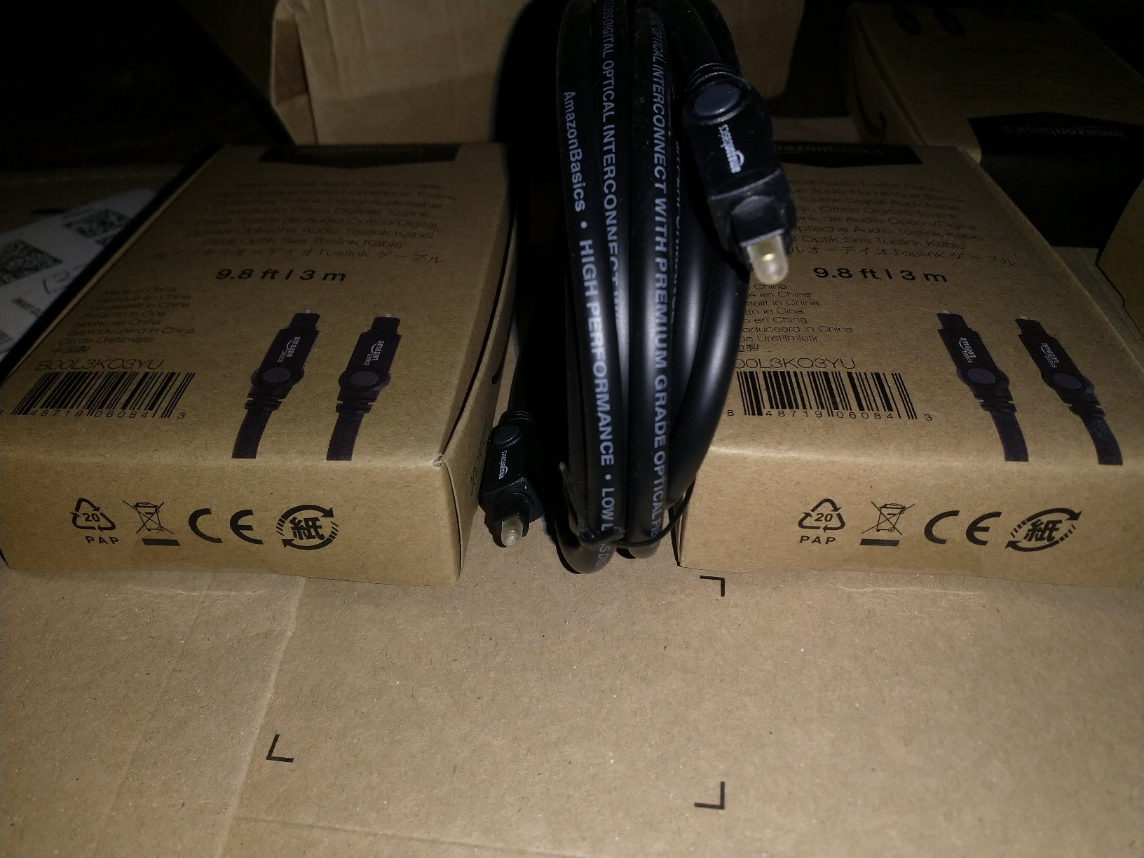 Amazon Basics Cavo Ottico Toslink 1 m Nero Audio Digitale