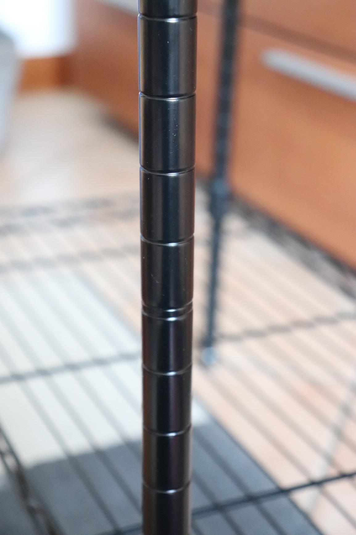 AmazonBasics Scaffale Impilabile 2 Ripiani Nero Metallo