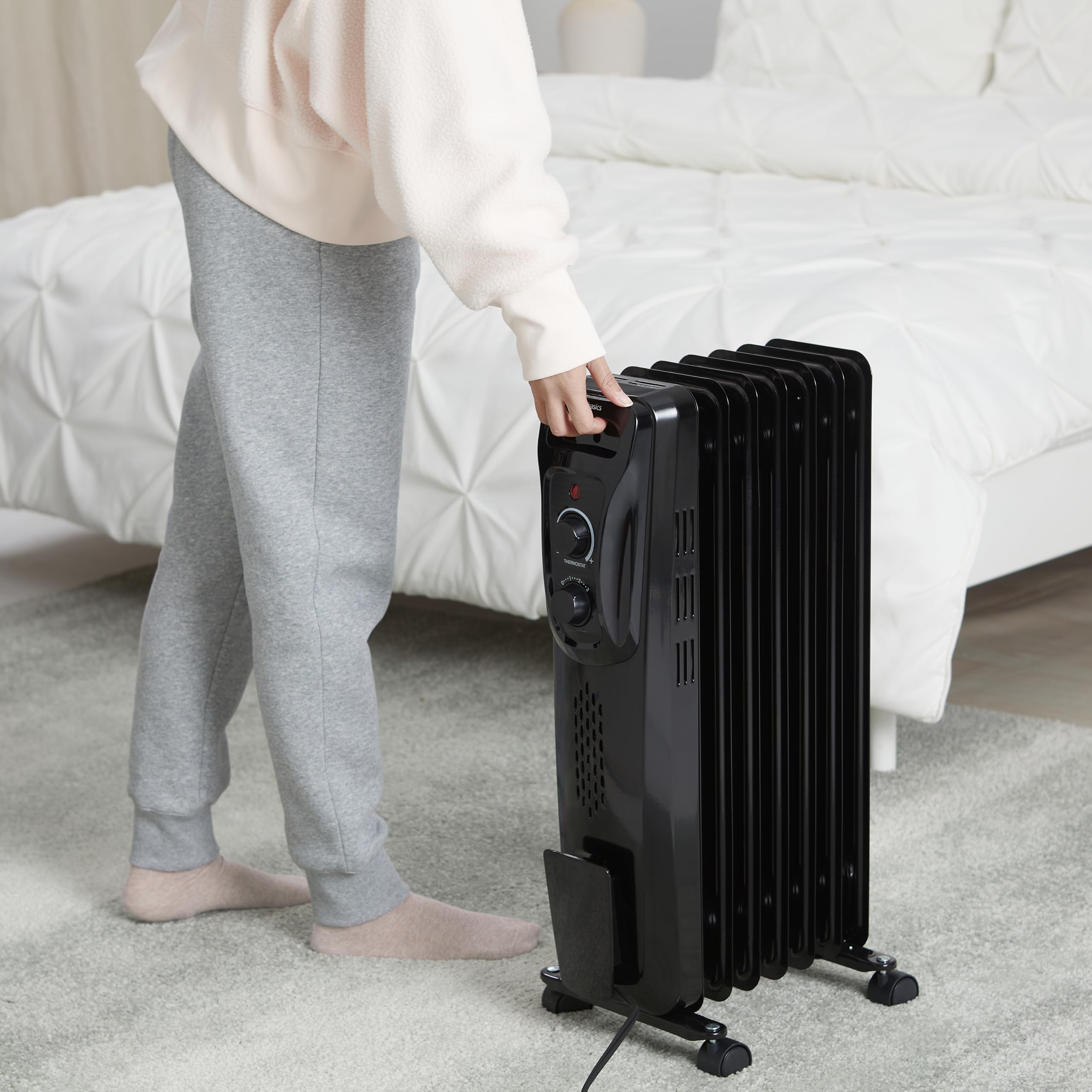 Amazon Basics Termosifone Olio 1500W Nero 7 Elementi