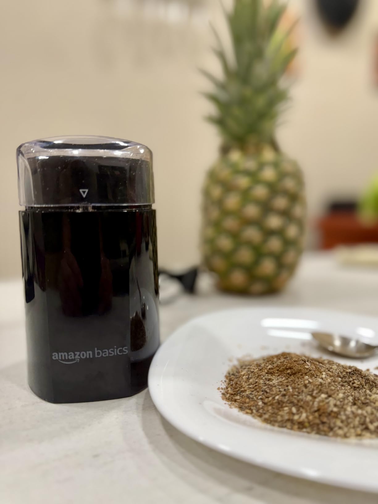 Amazon Basics Macinacaffè Elettrico Nero 30 g Lama Inox