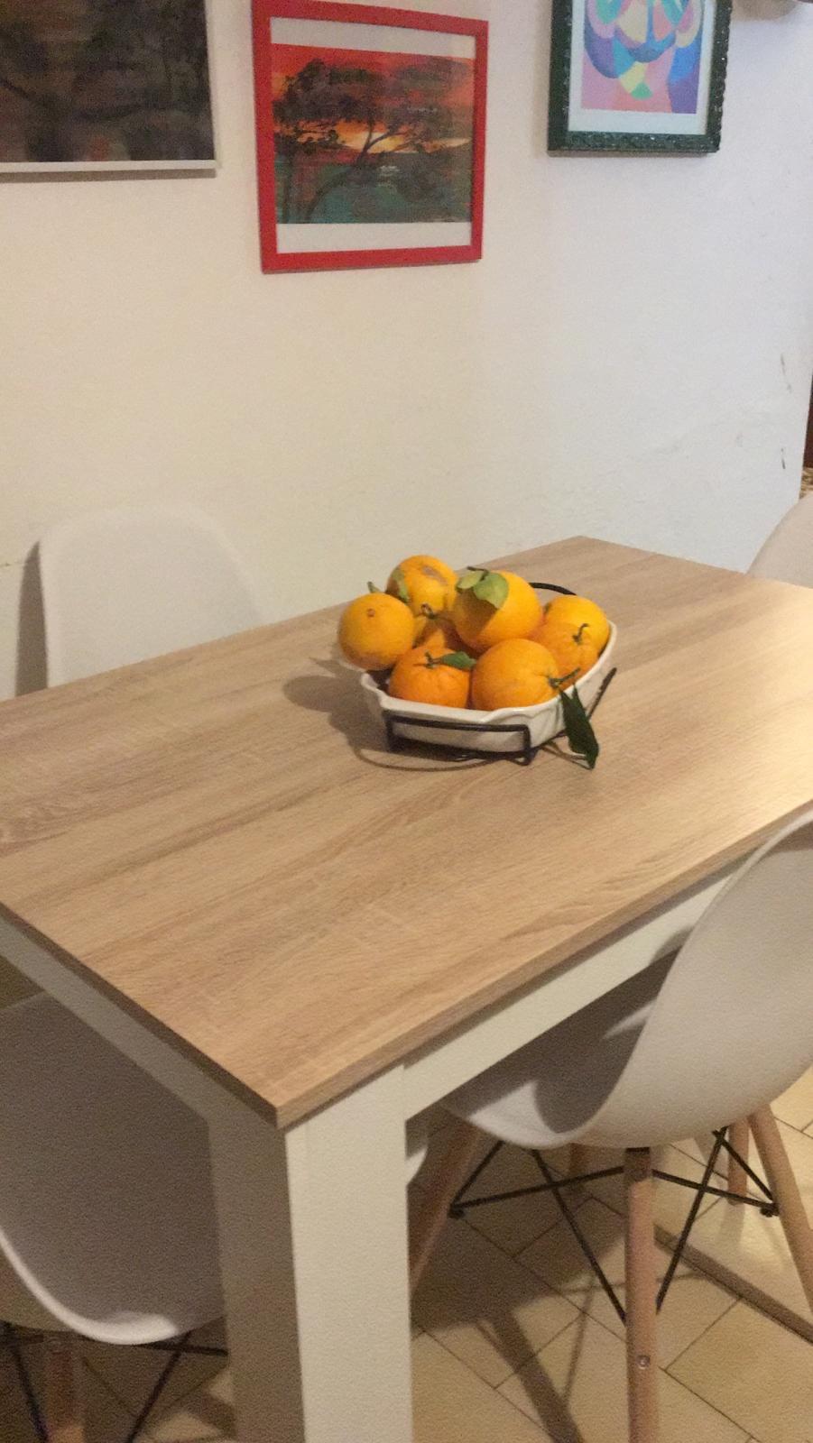 Amazon Basics tavolo da pranzo 110x70 nero 6 posti melaminico