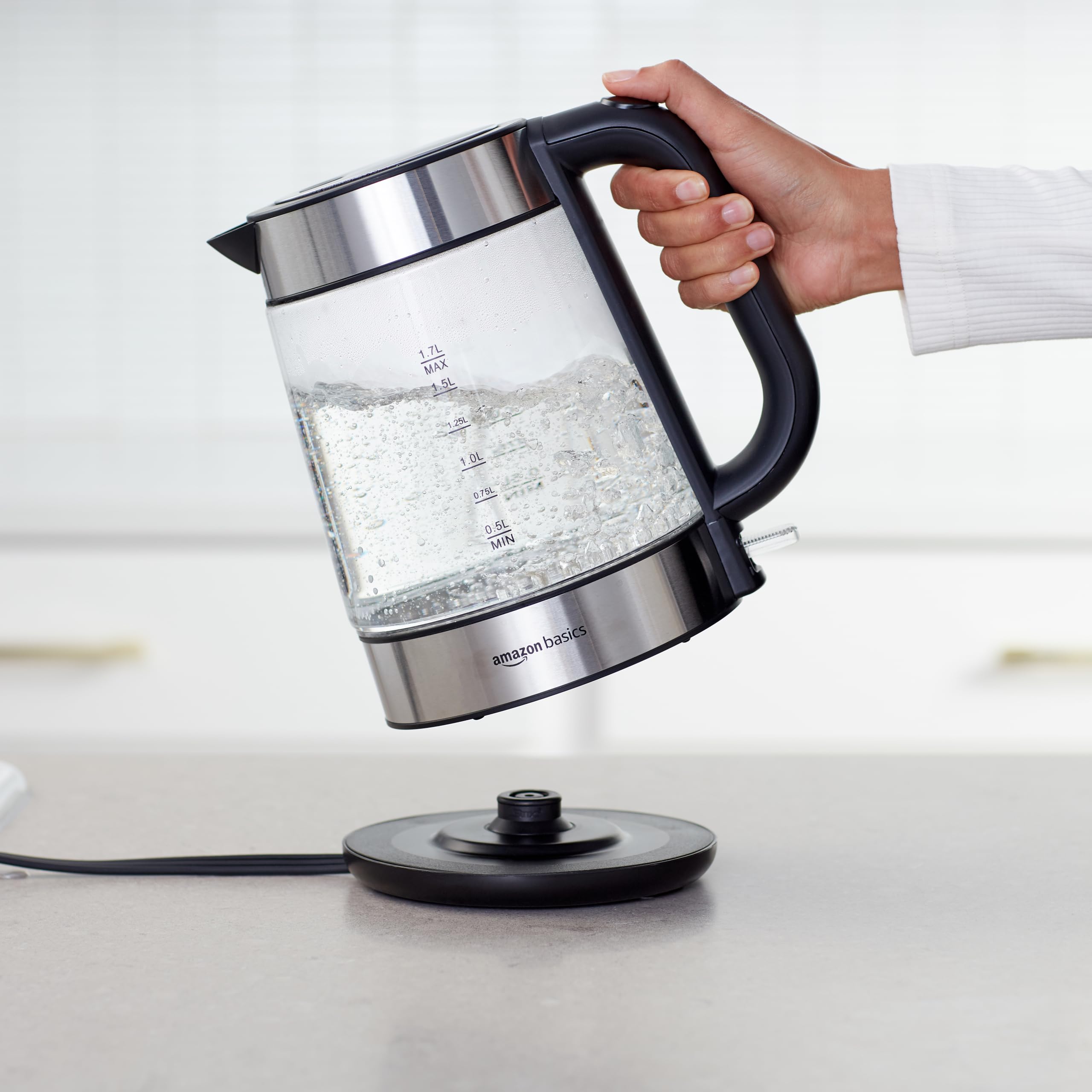 AmazonBasics Bollitore Vetro 1,7 L 2200W Nero Vetro