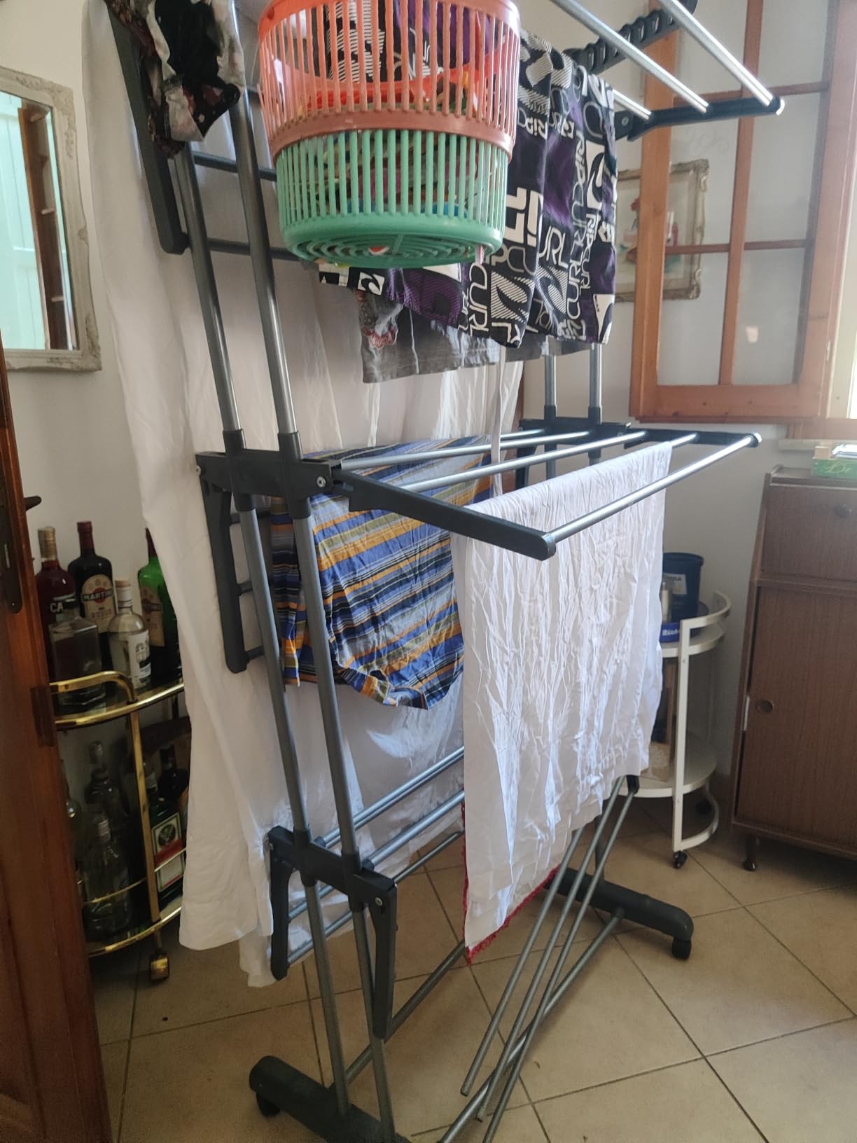 AmazonBasics Stendibiancheria a Torre 4 Livelli Bianco 173cm