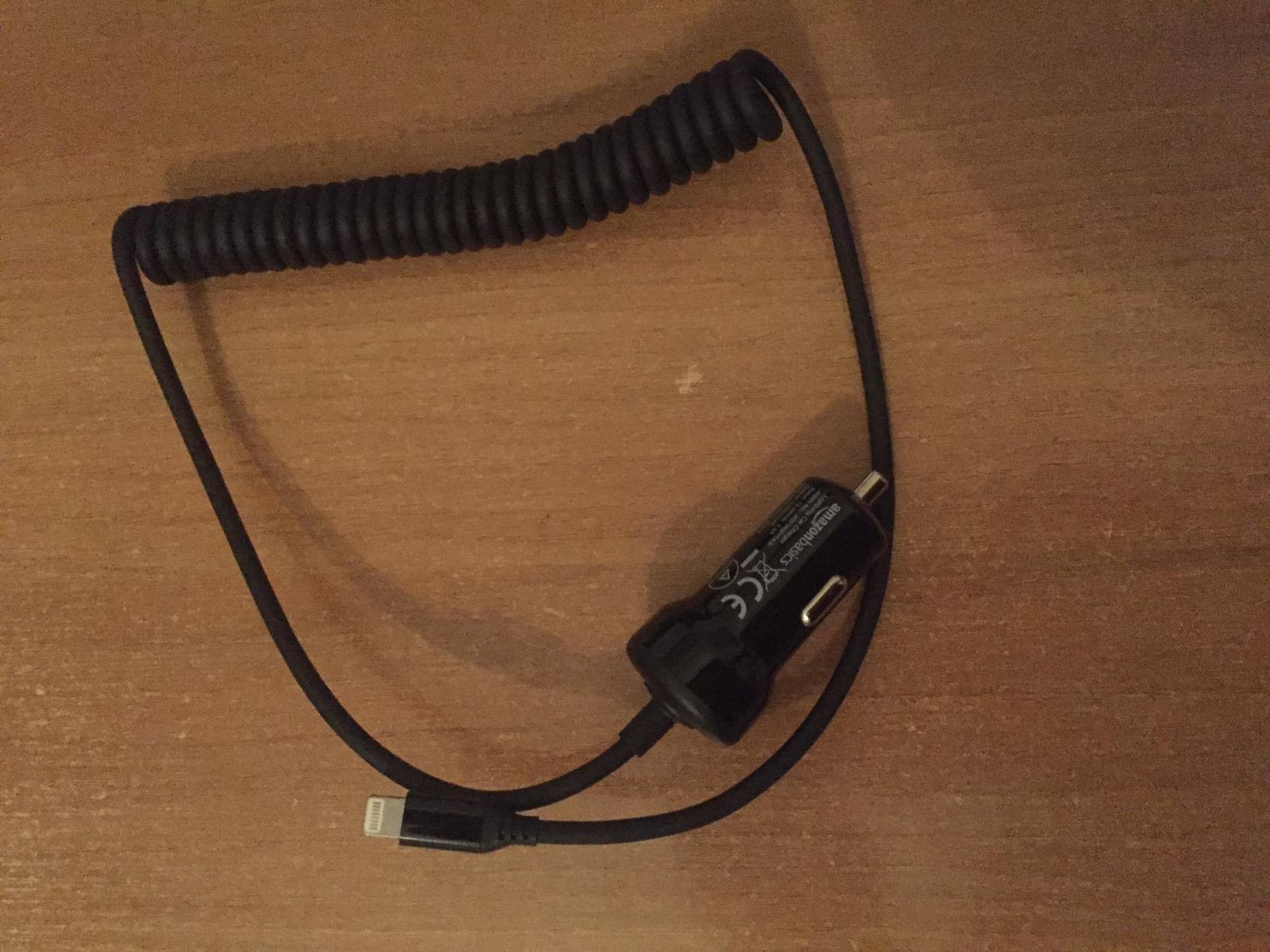 AmazonBasics Caricabatterie Auto Lightning 2,4A Nero 0,45m MFi