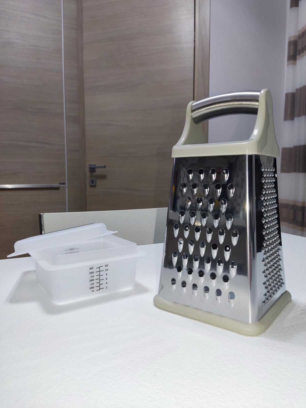 Amazon Basics grattugia formaggio 4 lati acciaio inox