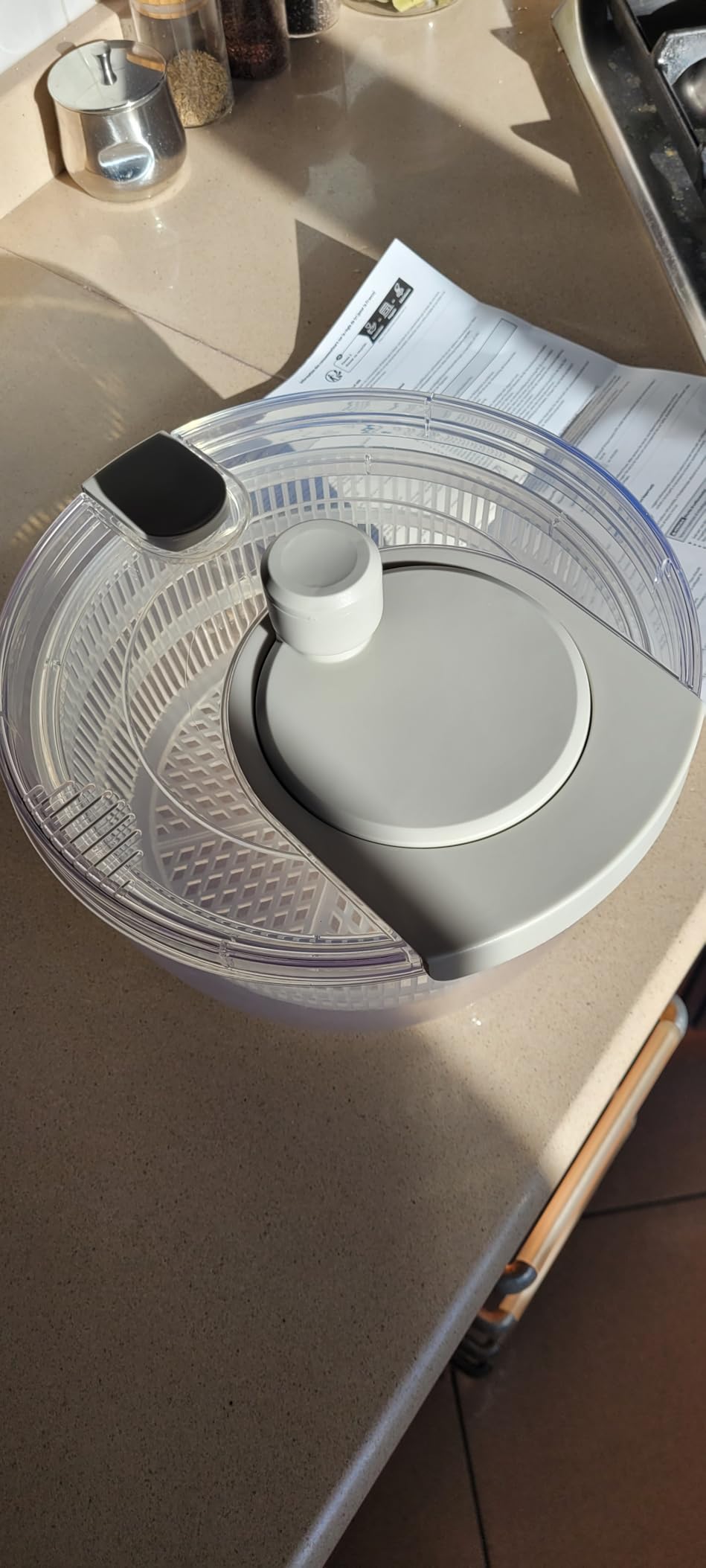 Amazon Basics centrifuga insalata 4L grigio lino senza BPA