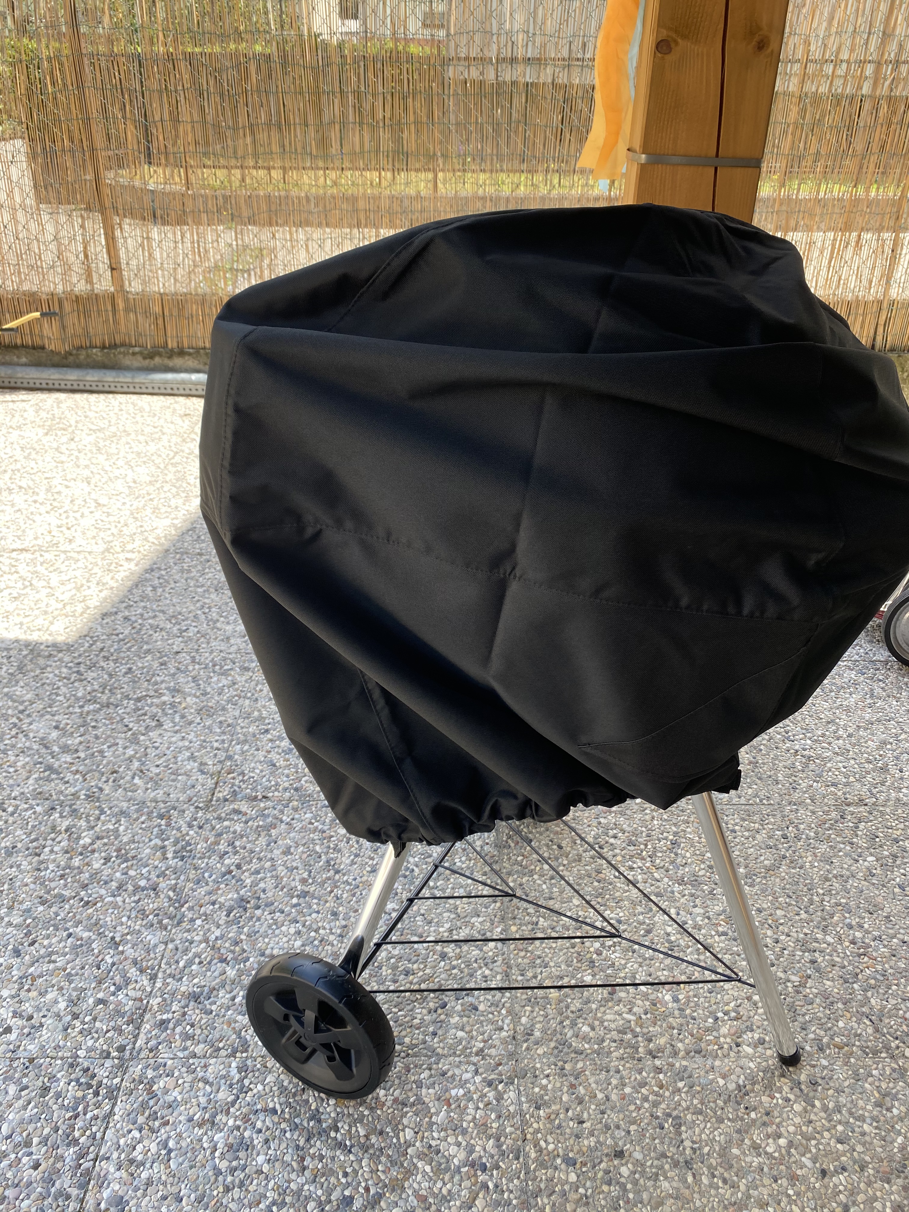 AmazonBasics telo barbecue cupola 71x71x96 nero impermeabile