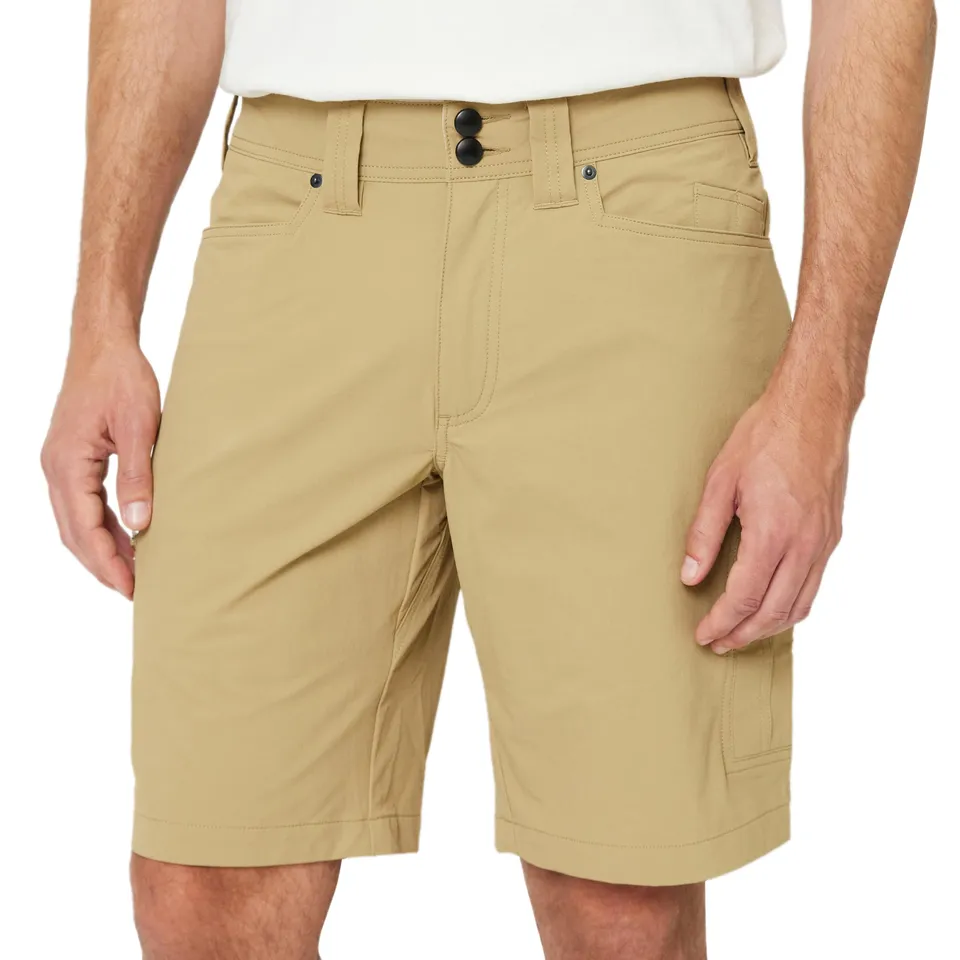 Amazon Basics pantaloncini ibridi da lavoro uomo vestibilita comoda