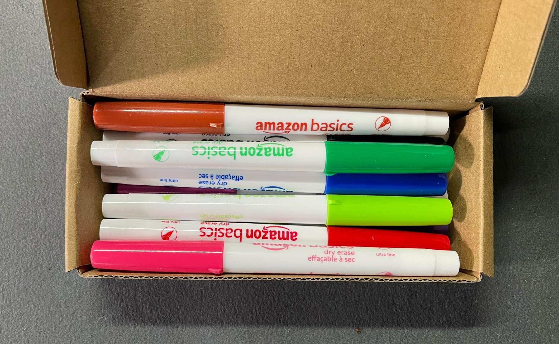 AmazonBasics pennarelli lavagna bianca punta ultrafine neri 12 pezzi