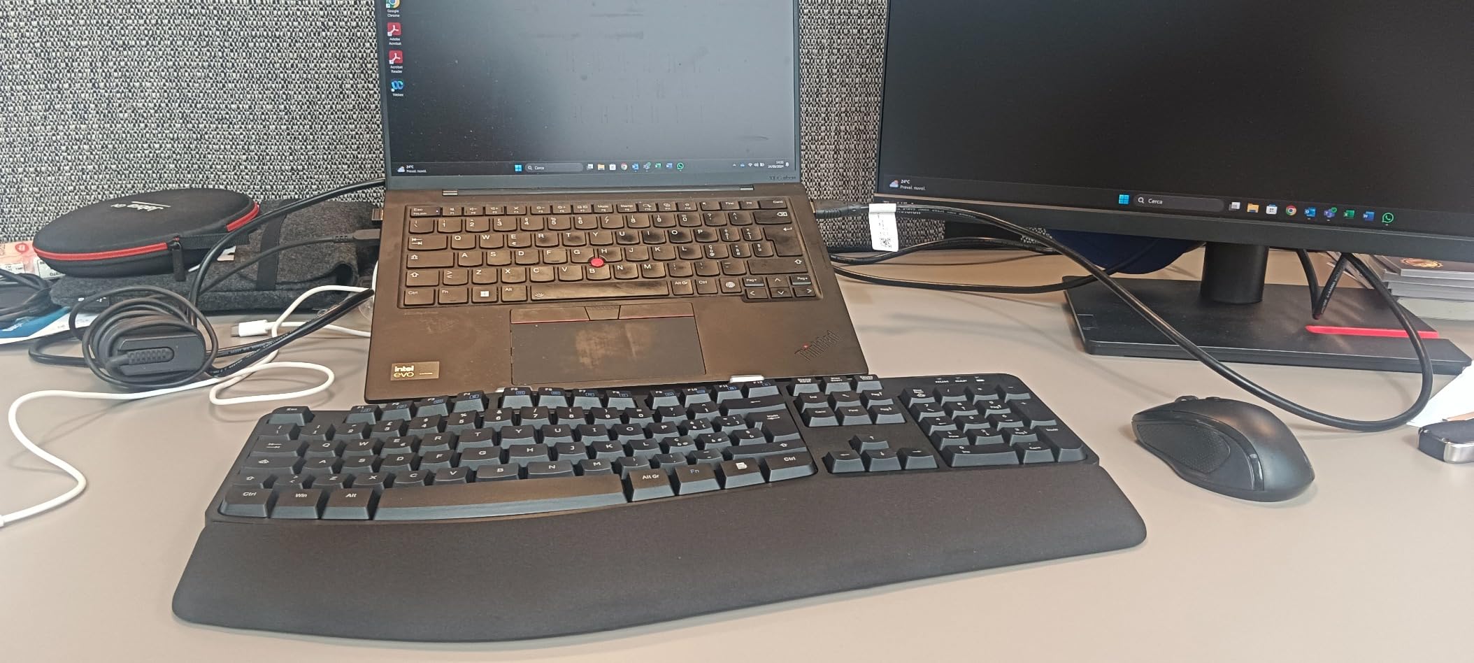 AmazonBasics Combo Tastiera Ergonomica Wireless Mouse Nero UK