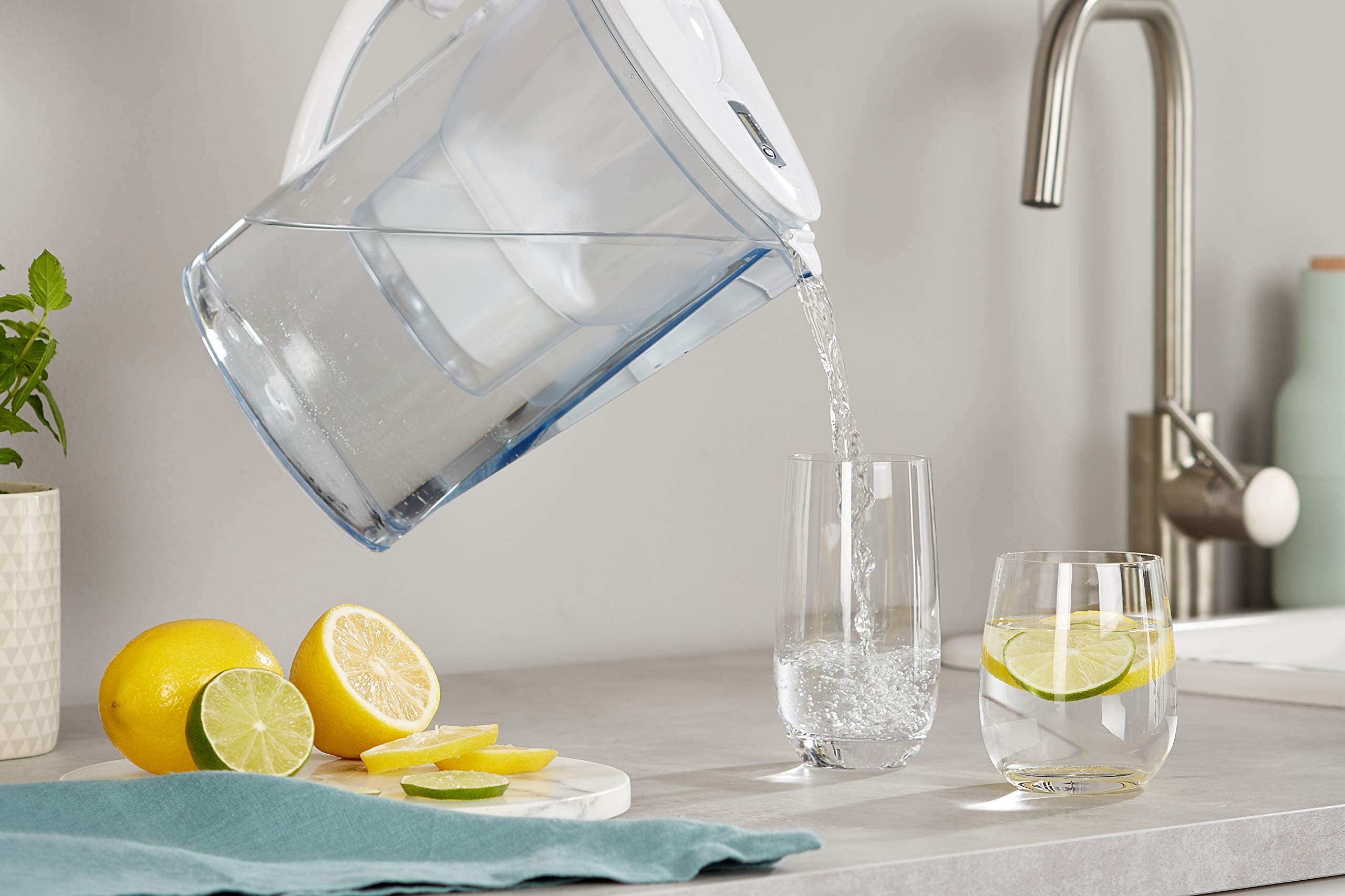 AmazonBasics Filtri Acqua 12 Pezzi per Caraffa Brita