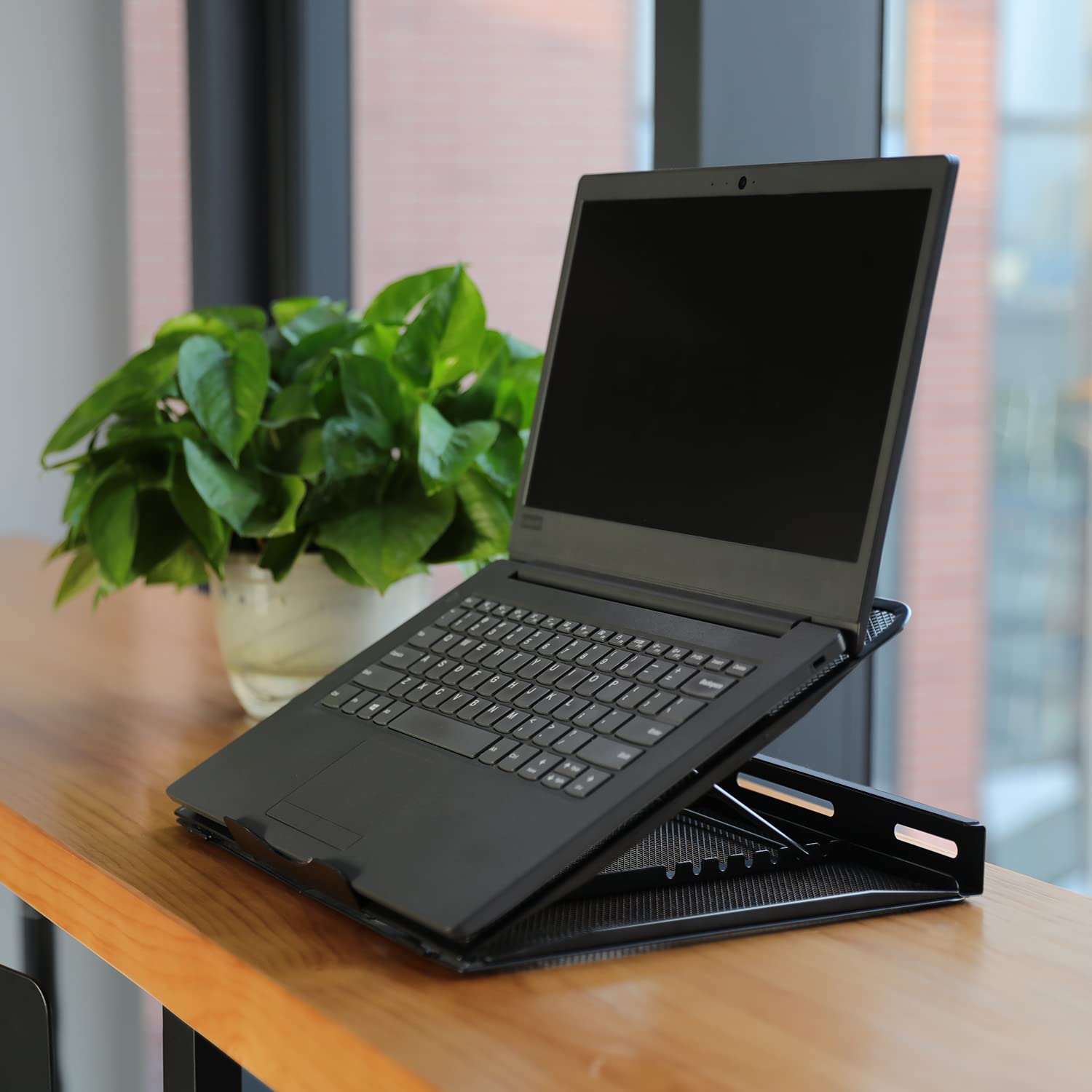 Amazon Basics Supporto Laptop 17,3 Pollici Nero 7 Livelli
