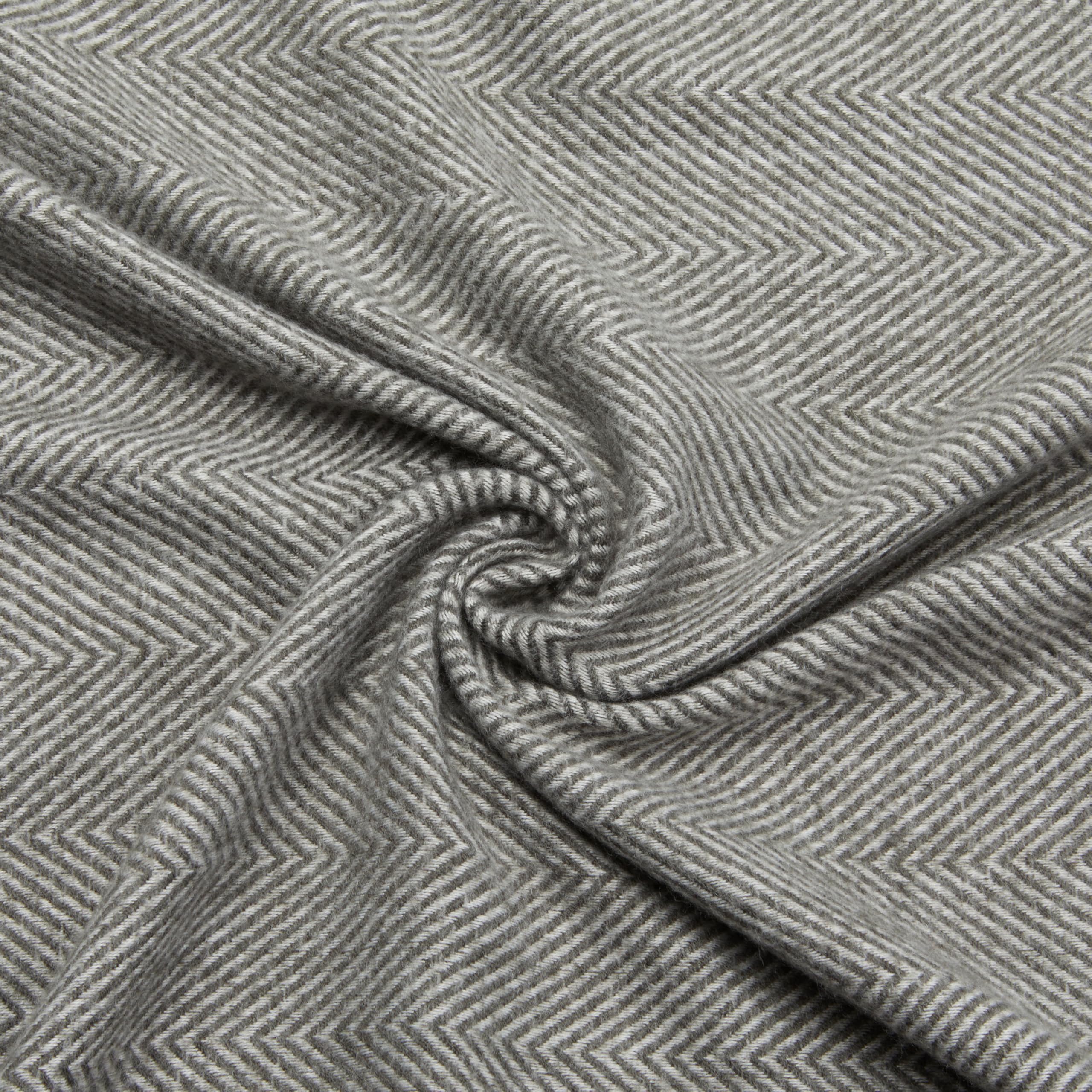 Amazon Basics coperta 127x152 grigio spina di pesce poliestere