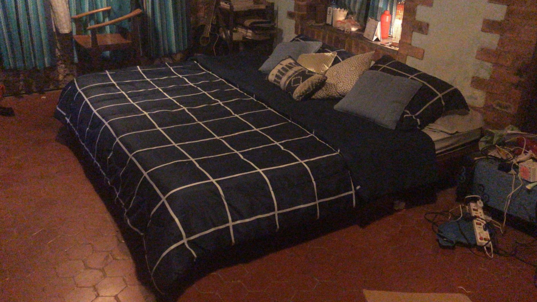 AmazonBasics Set Letto 7 Pezzi Full Queen Blu Marino Scozzese