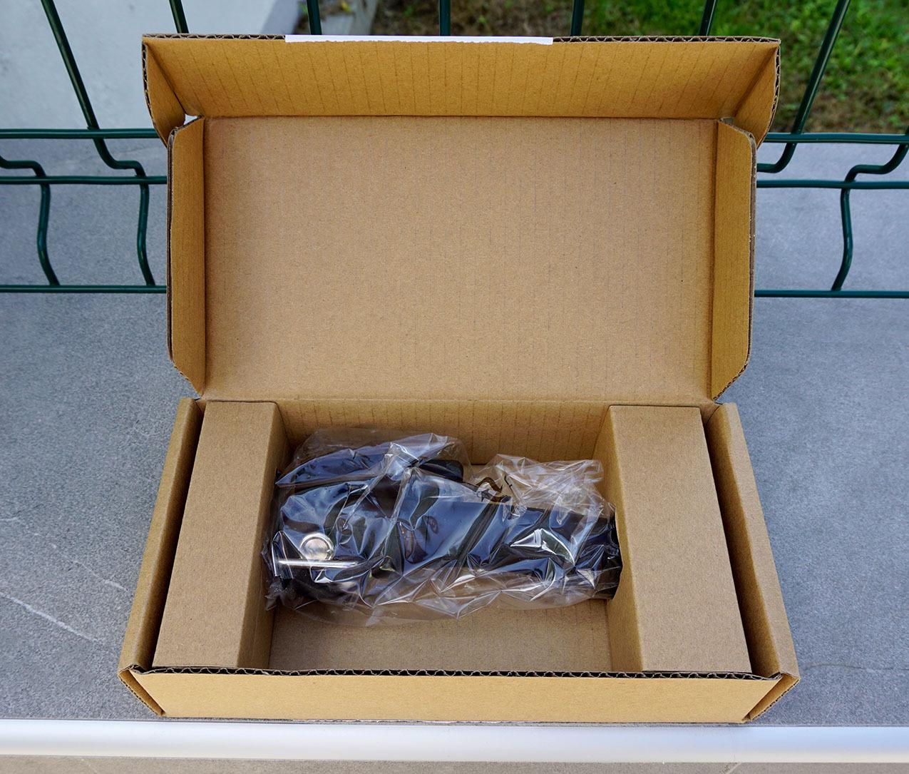 AmazonBasics apriscatole manuale nero manico morbido grande