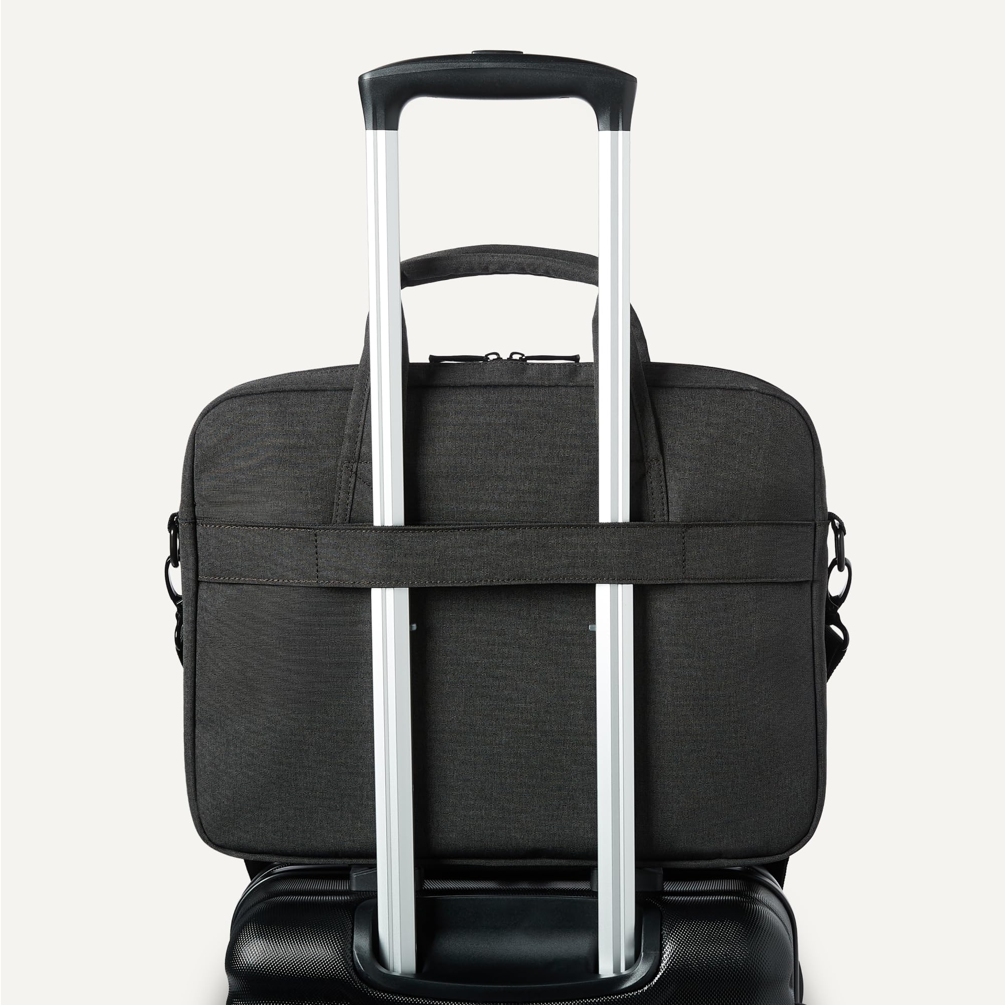 Amazon Basics Borsa Laptop 15,6 Pollici Nera Tracolla