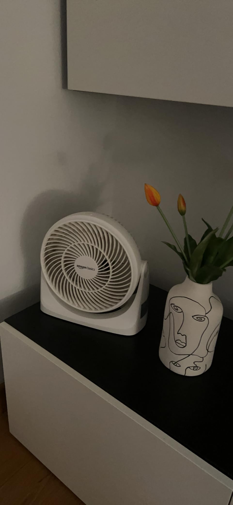 Amazon Basics ventilatore da tavolo 18 cm bianco 3 velocita