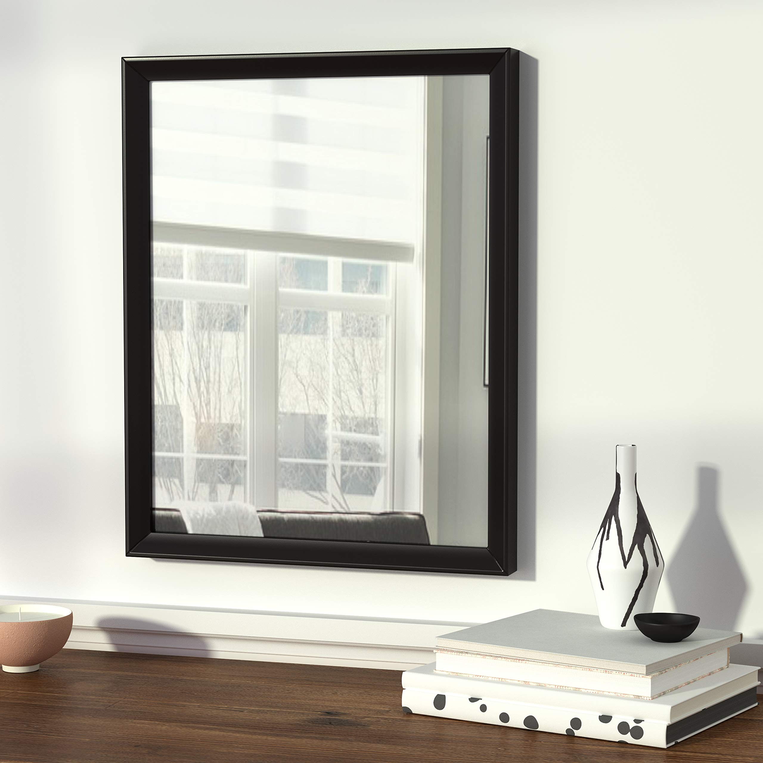 AmazonBasics Specchio da parete 41x51 cm nero a sbalzo