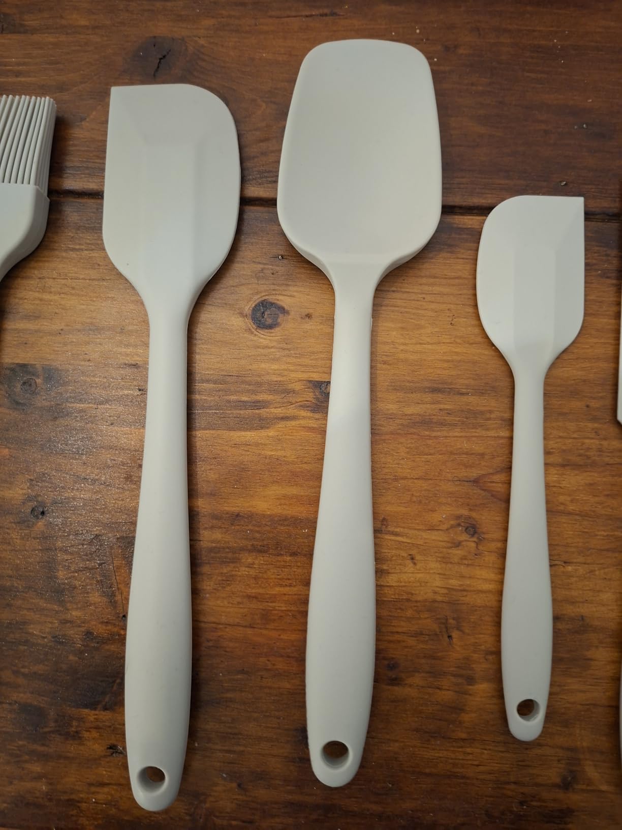 Amazon Basics Set 5 Spatole Silicone Grigio Lino Antiaderenti