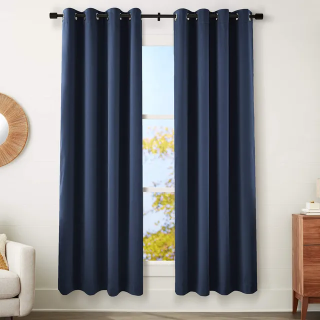 Amazon Basics coppia tende oscuranti occhielli blu navy 52x95 pollici