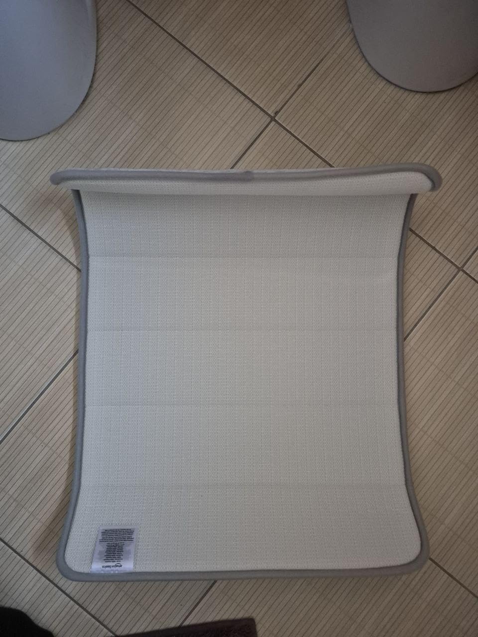 Amazon Basics Tappeto Bagno Memory Foam 43x61 Grigio Chiaro