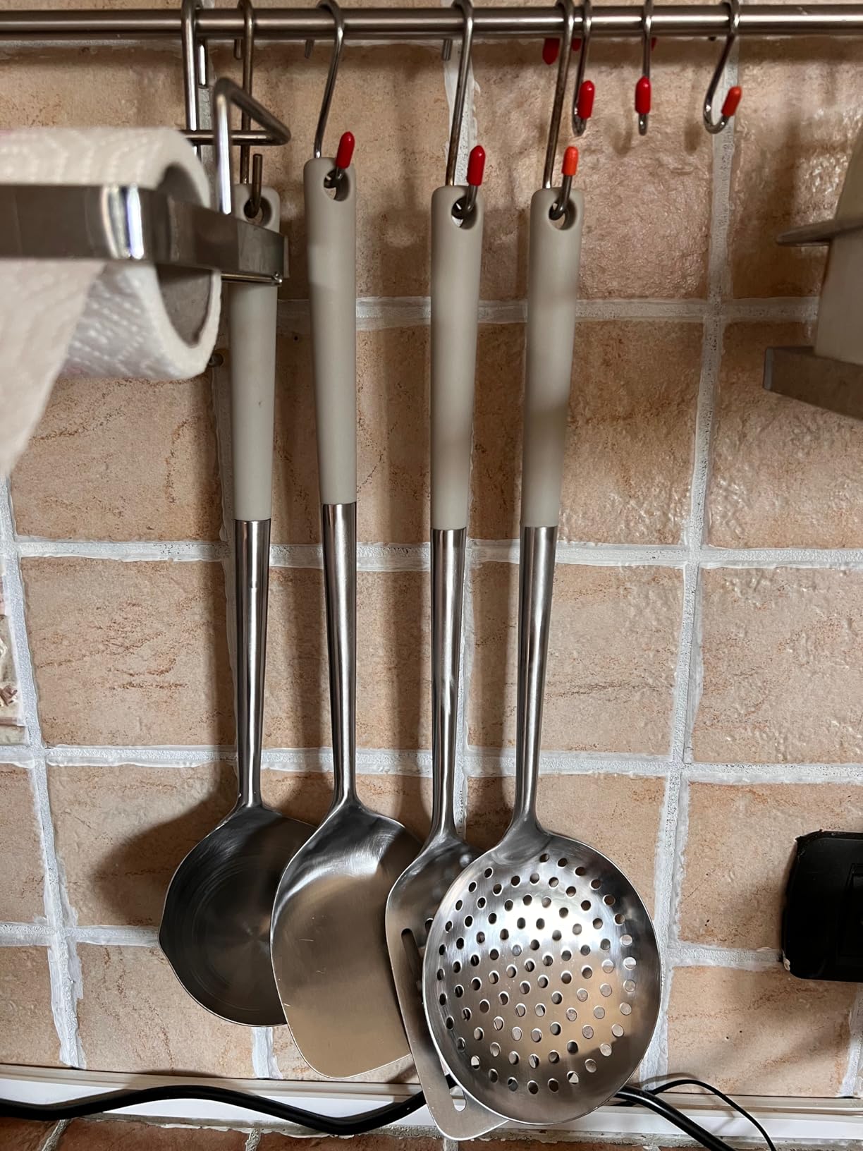 Amazon Basics Set Utensili Cucina Acciaio 4 Pezzi
