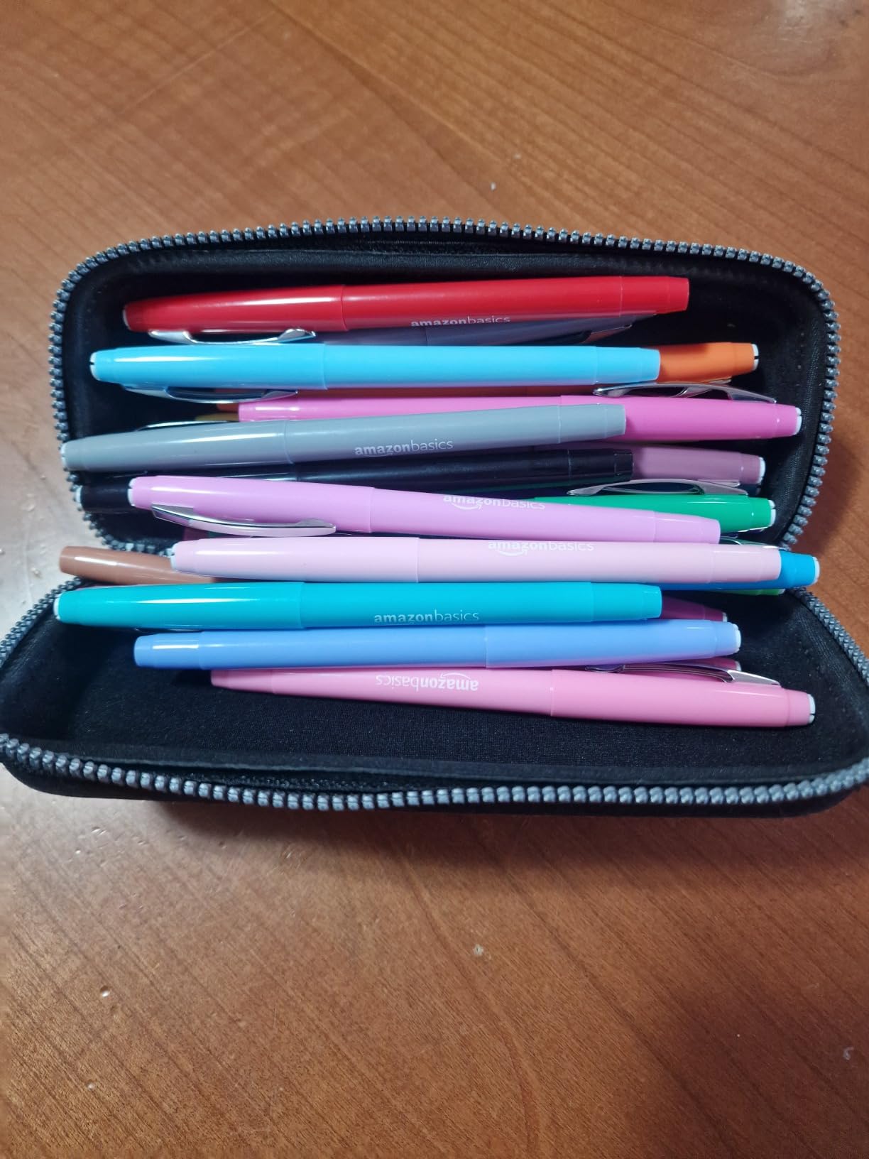 AmazonBasics Pennarelli colori assortiti 24 pezzi punta media