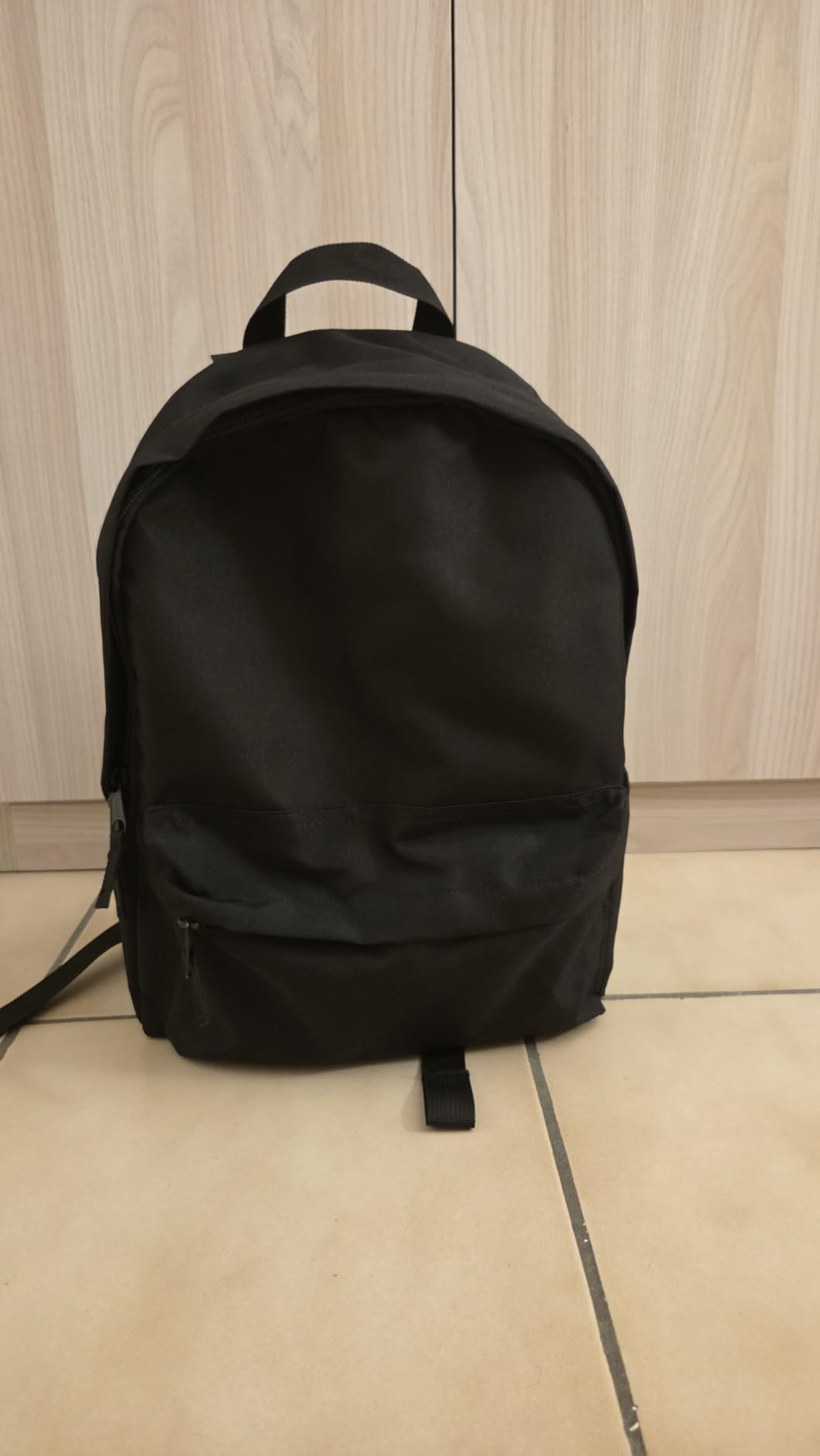 Amazon Basics Classico Zaino Nero 24 Litri Porta Laptop