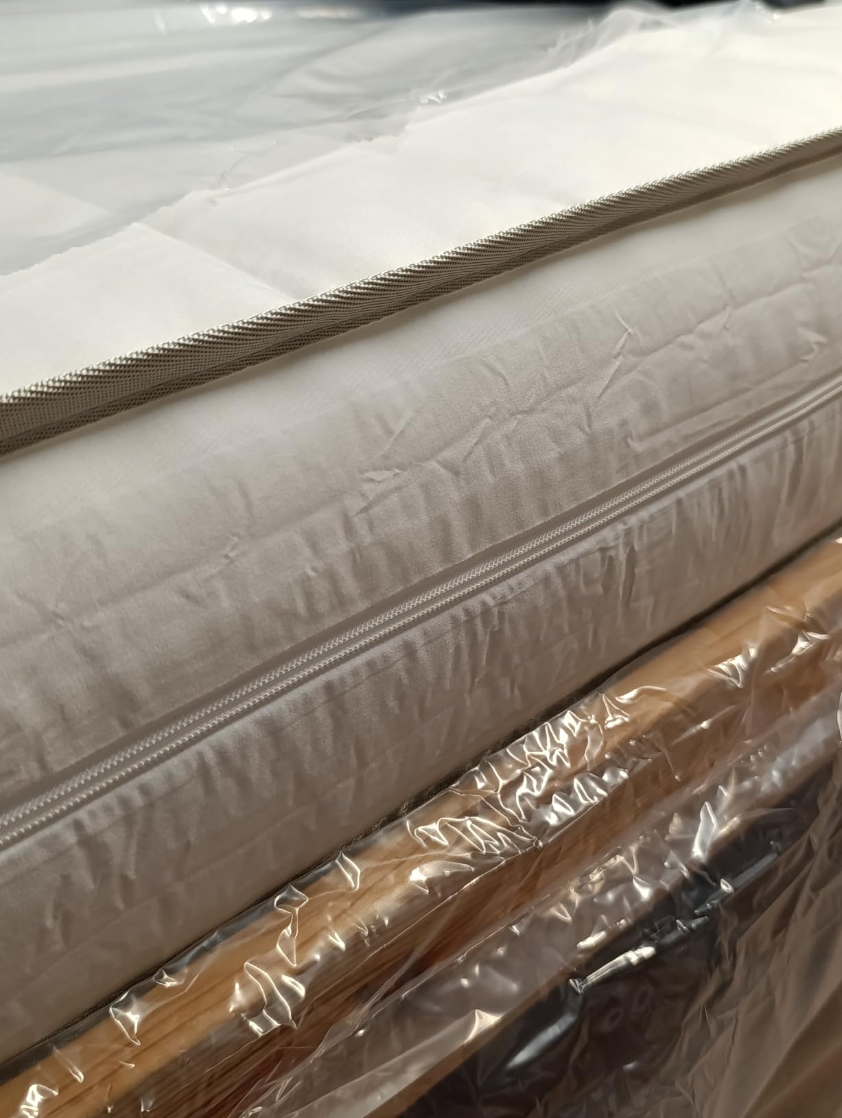 Amazon Basics materasso schiuma fredda H2/H3 120x200x18 sfoderabile