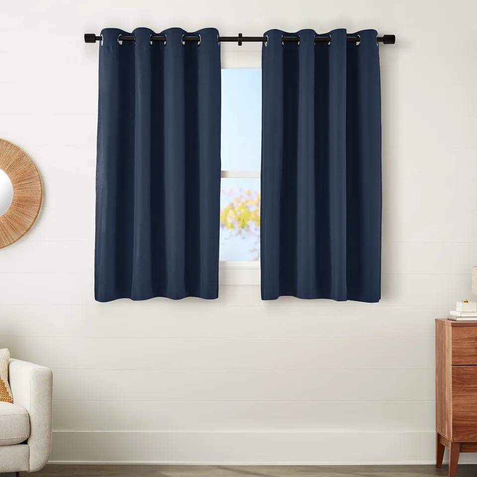 Amazon Basics Mabry Tende Oscuranti Blu 132x160 cm 2 Pezzi