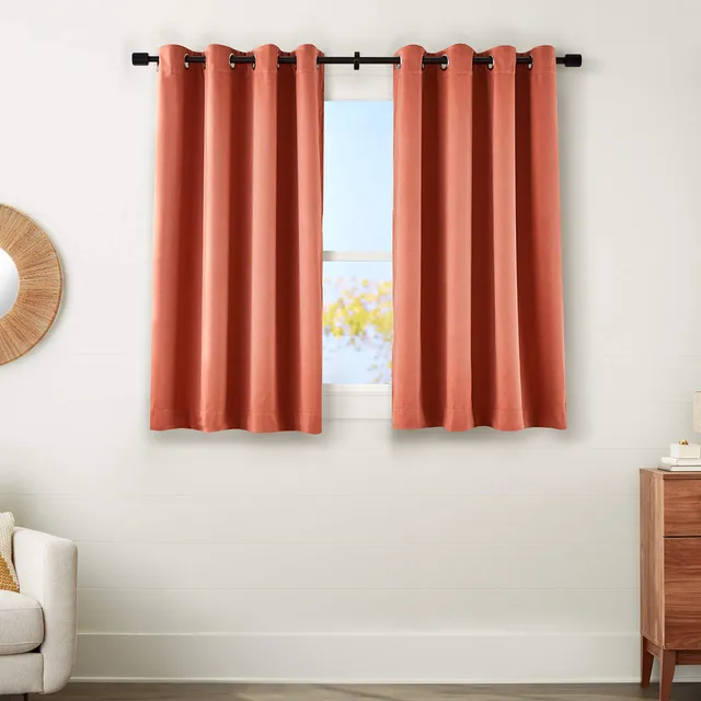 Amazon Basics Theatre Grade tende 132x160 cm terracotta oscuranti 2pz