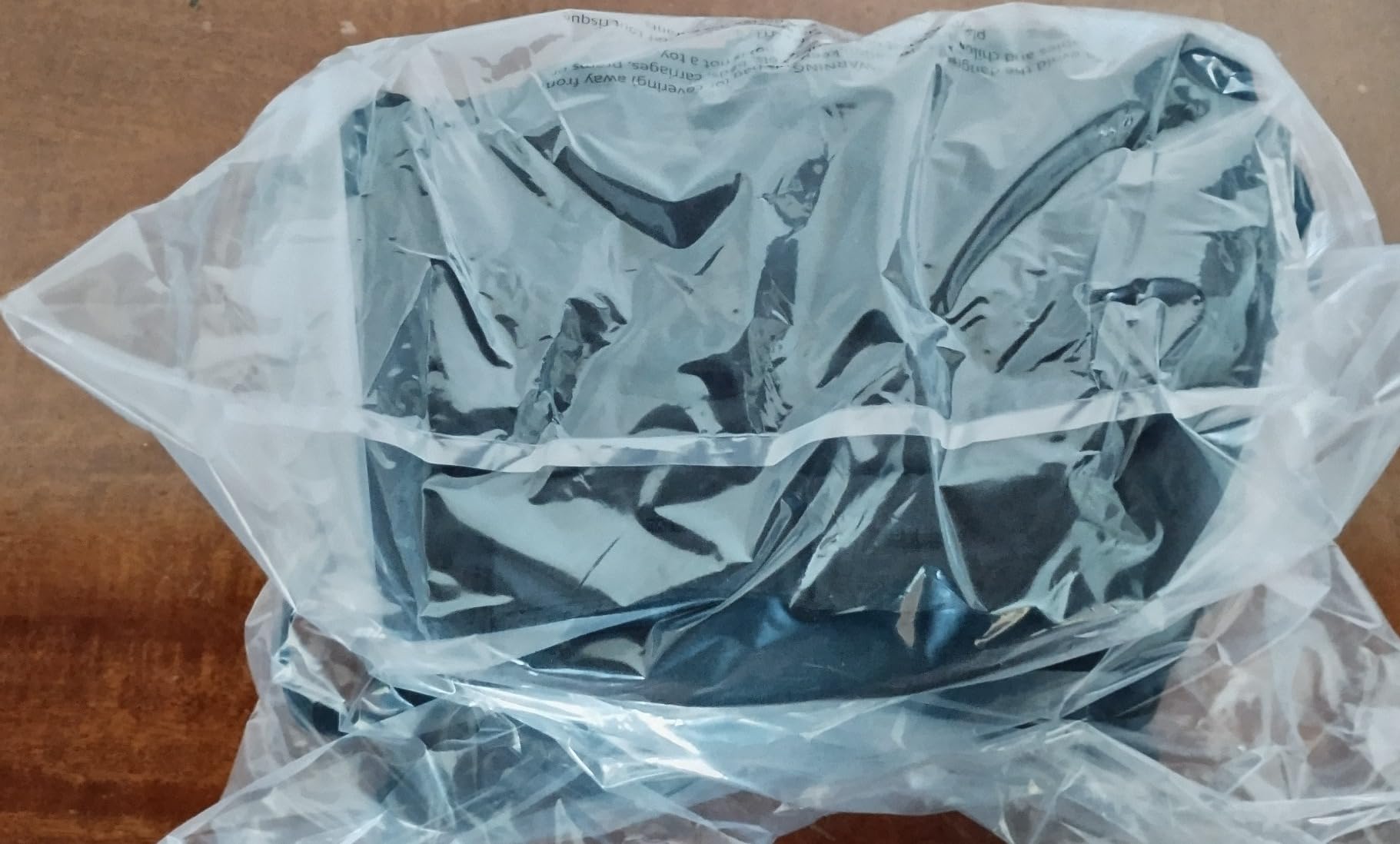 Amazon Basics Zaino Laptop 15,6 Pollici Nero Idrorepellente