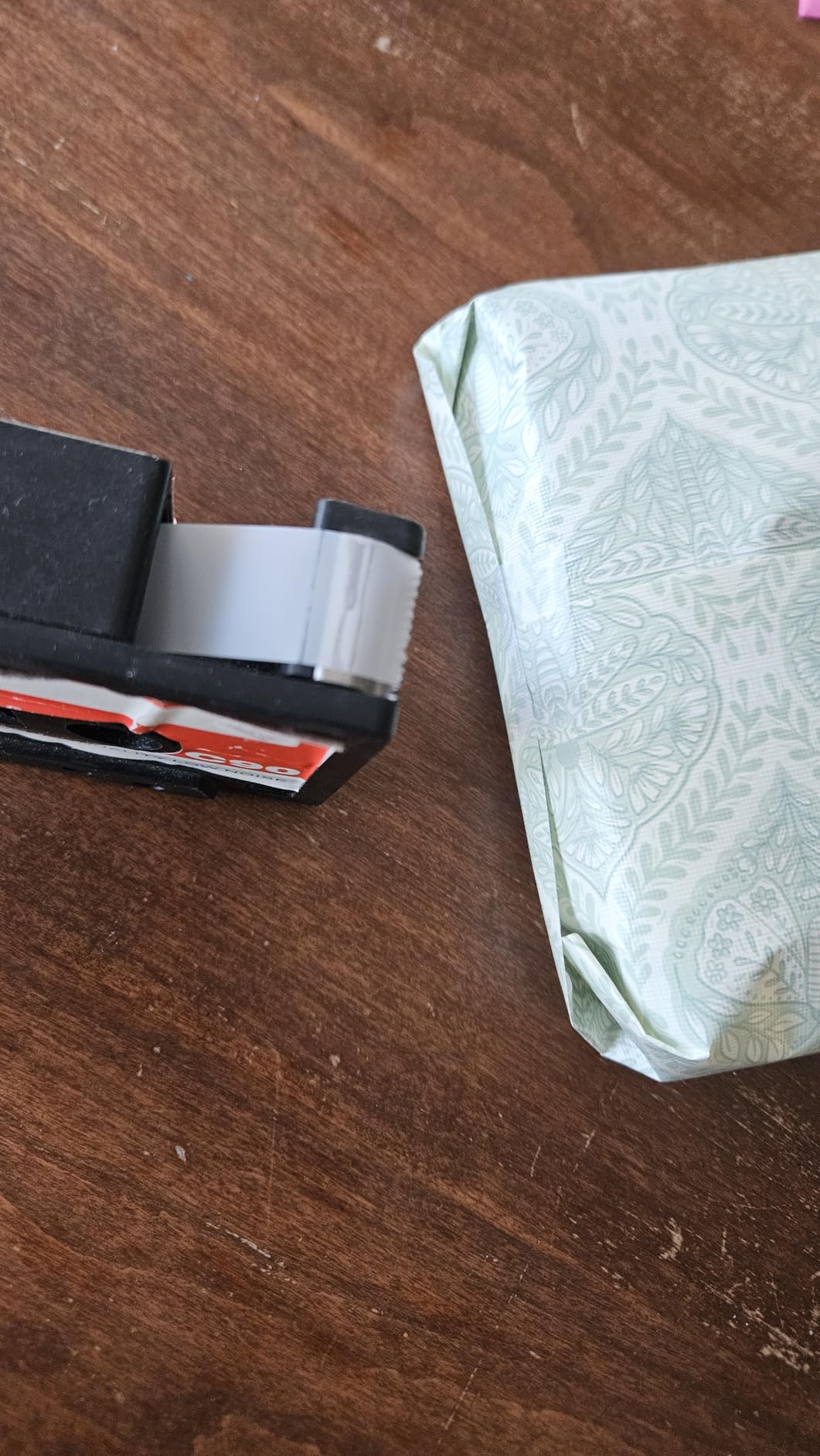 Amazon Basics Nastro Adesivo Invisibile Opaco 3 Rotoli 7,6 m