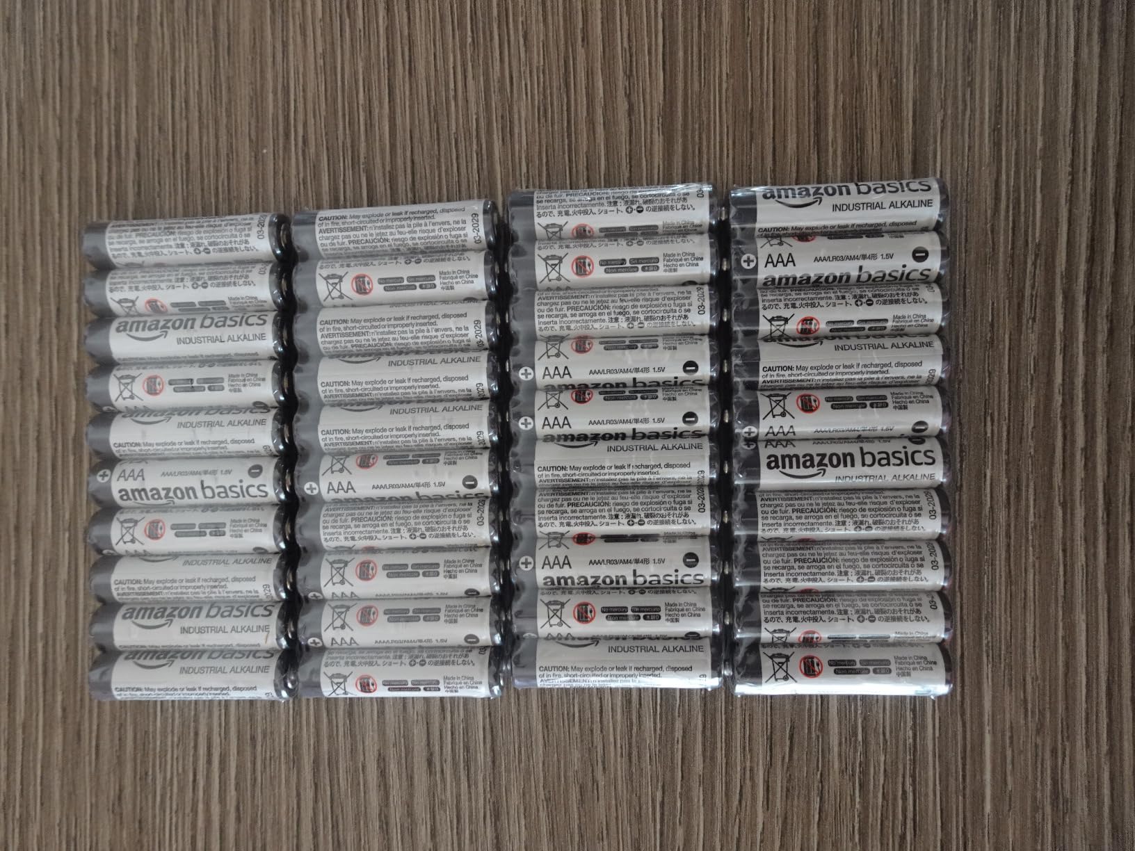 Amazon Basics Batterie Alcaline AAA 300 Pezzi Industriali