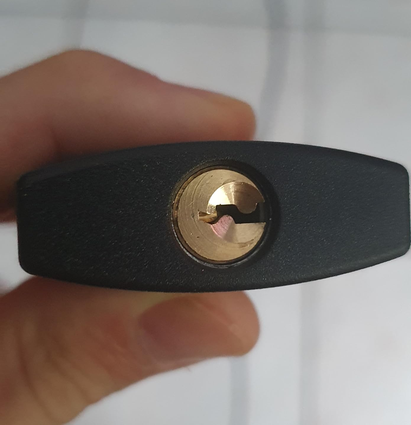 Amazon Basics Lucchetto arco lungo 4,3 cm nero 2 chiavi