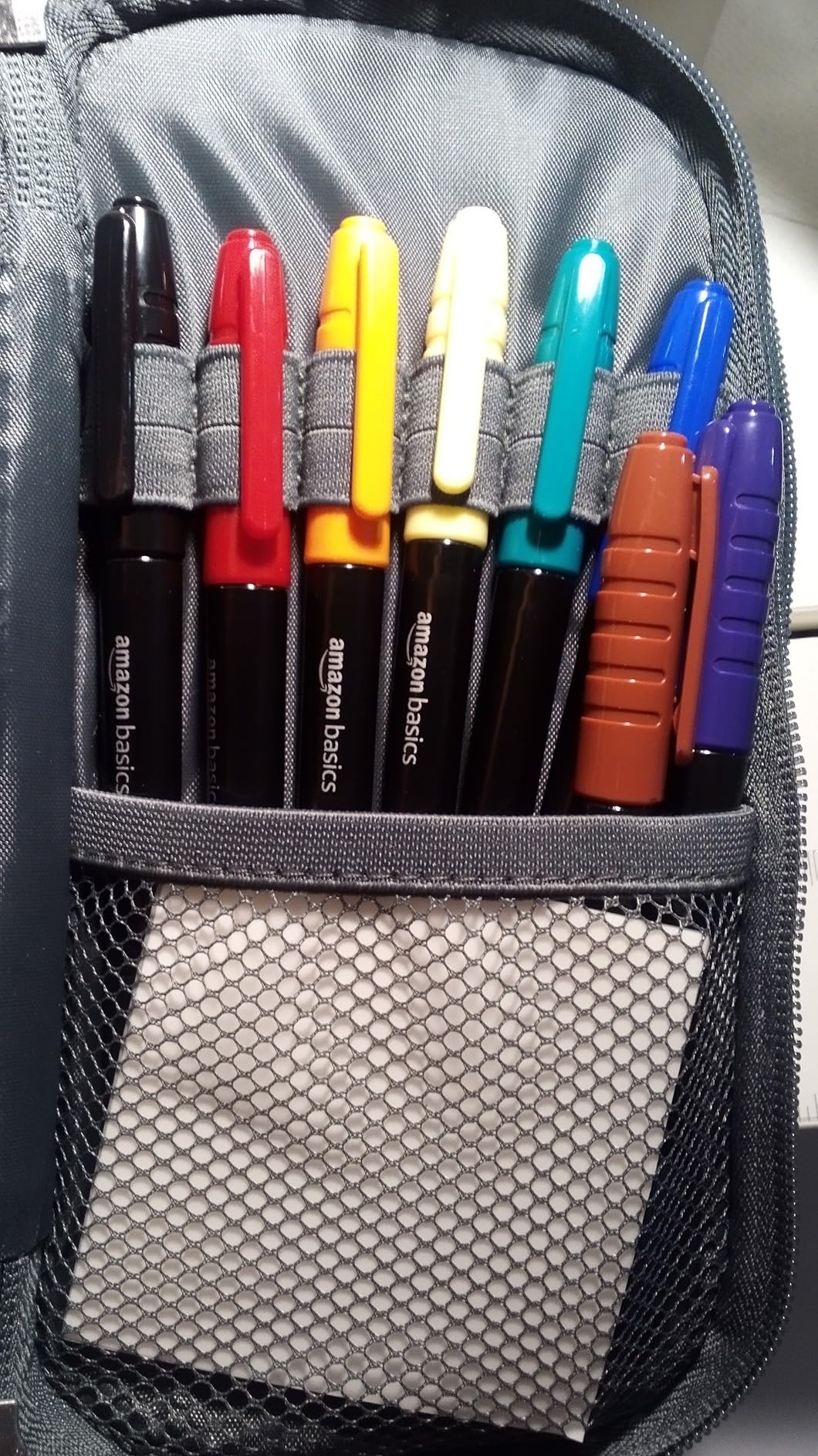 AmazonBasics pennarelli indelebili doppia punta 8 pezzi colori assortiti