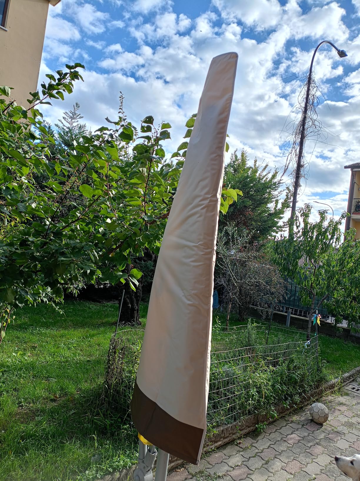 AmazonBasics Copertura Ombrellone 193 cm Beige Impermeabile