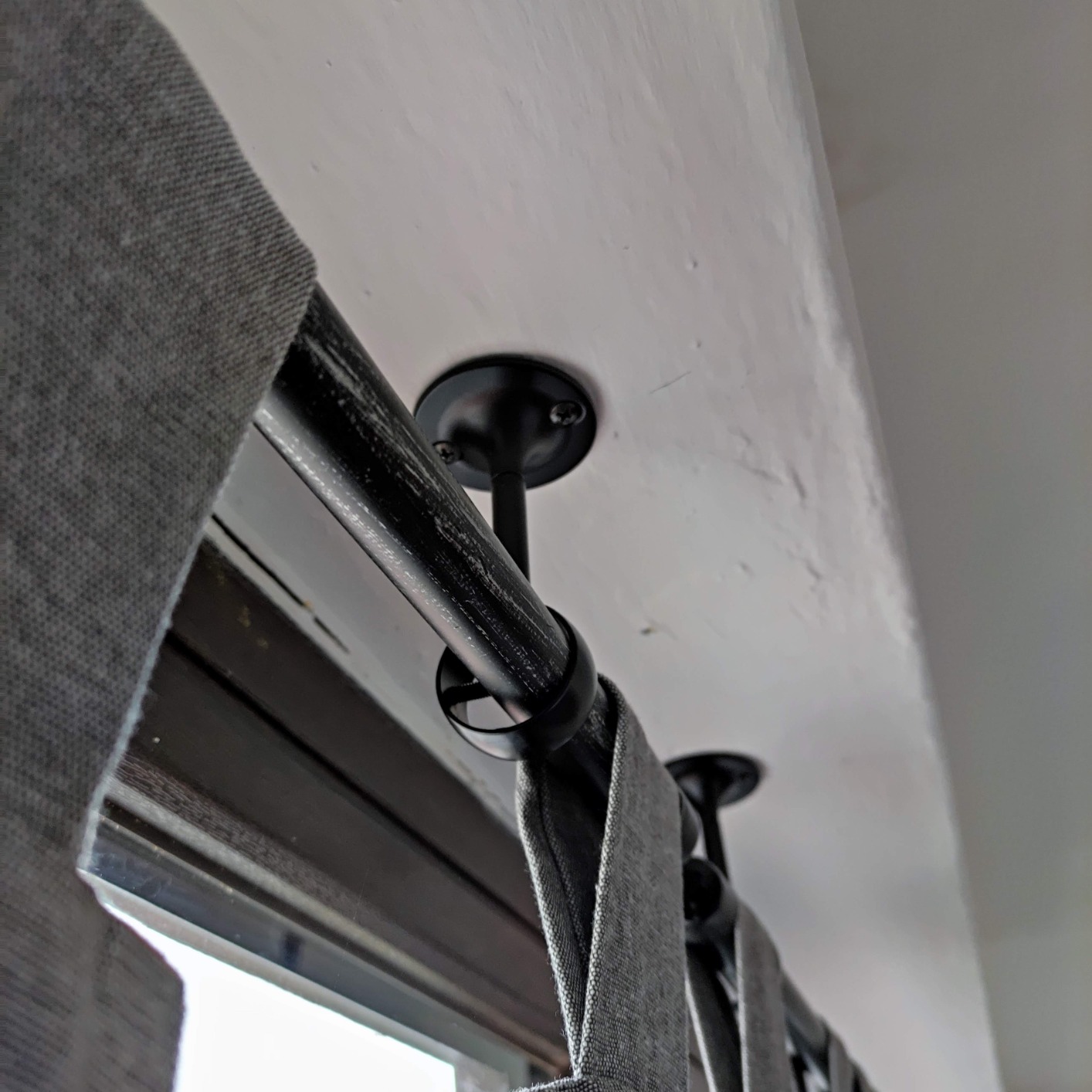 Amazon Basics Staffe Soffitto Nichel per Tende 2 Pezzi